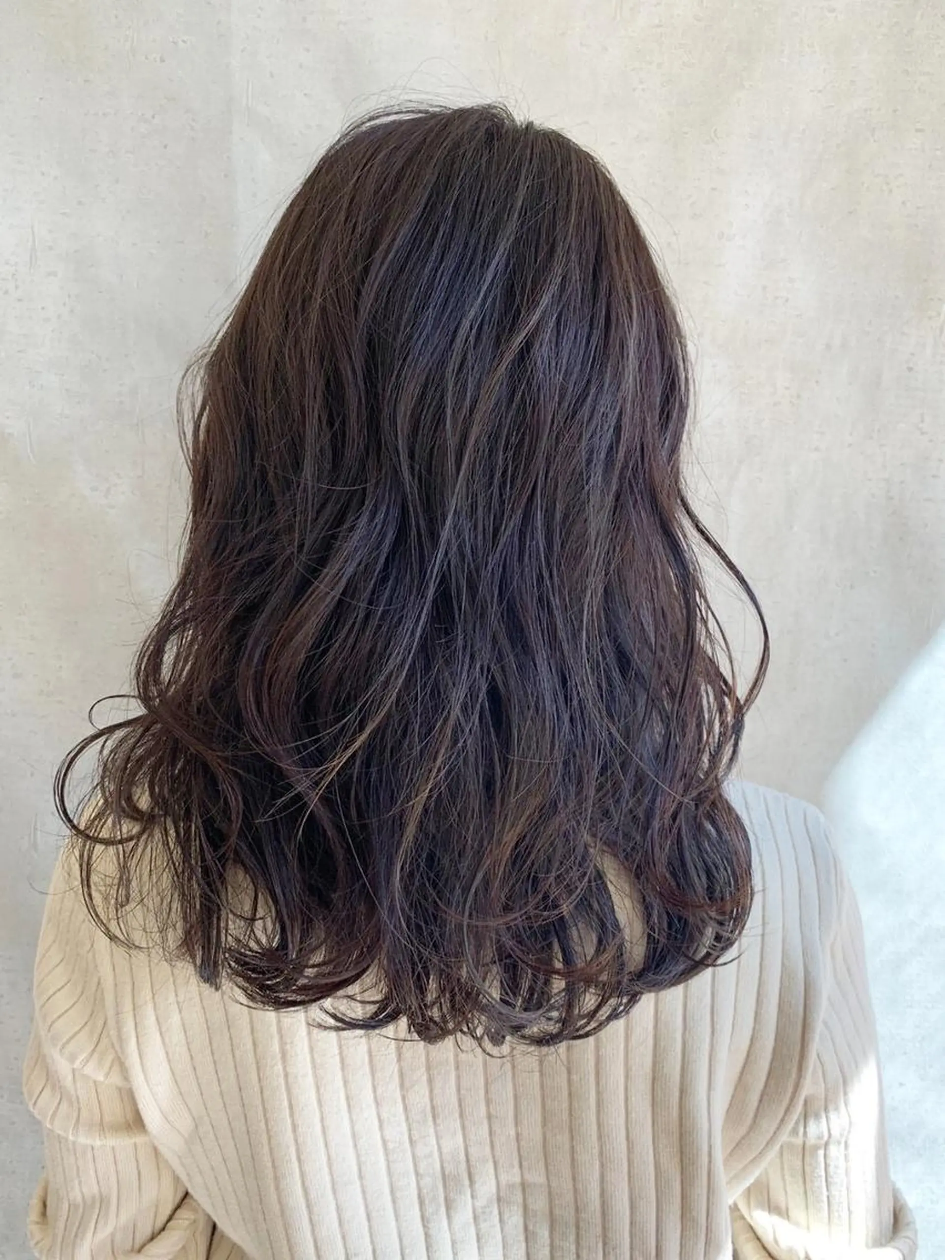 セミロング MOU namba ムウナンバのヘアスタイル