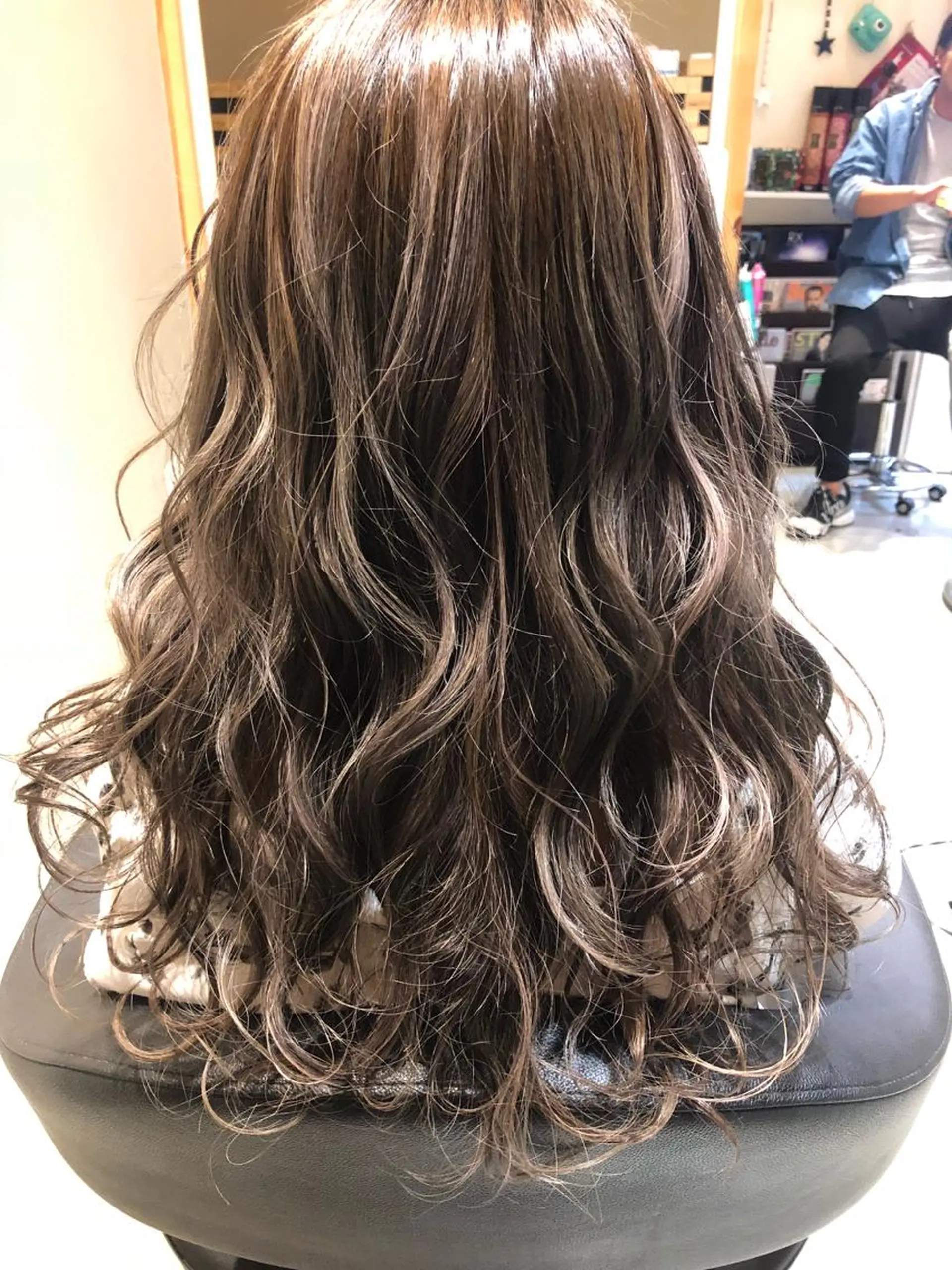 カラー ヘアカラー トリートメント 早川 真幸のヘアスタイル