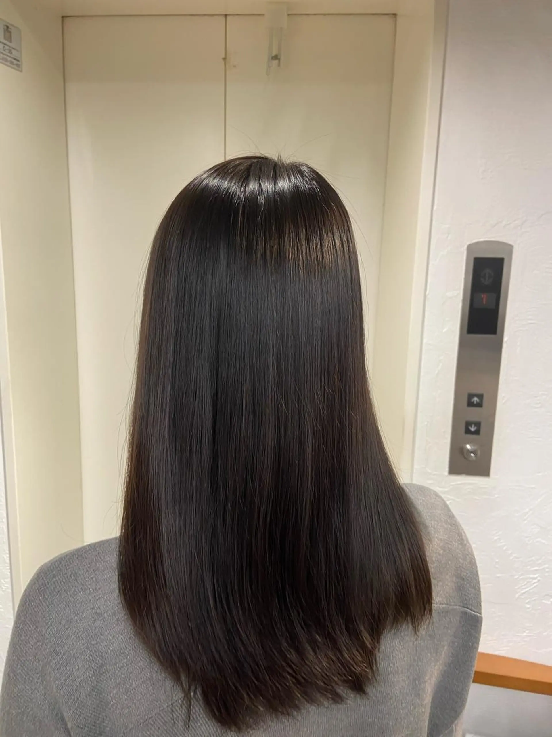 セミロング 🌷久保田 優🌷のヘアスタイル