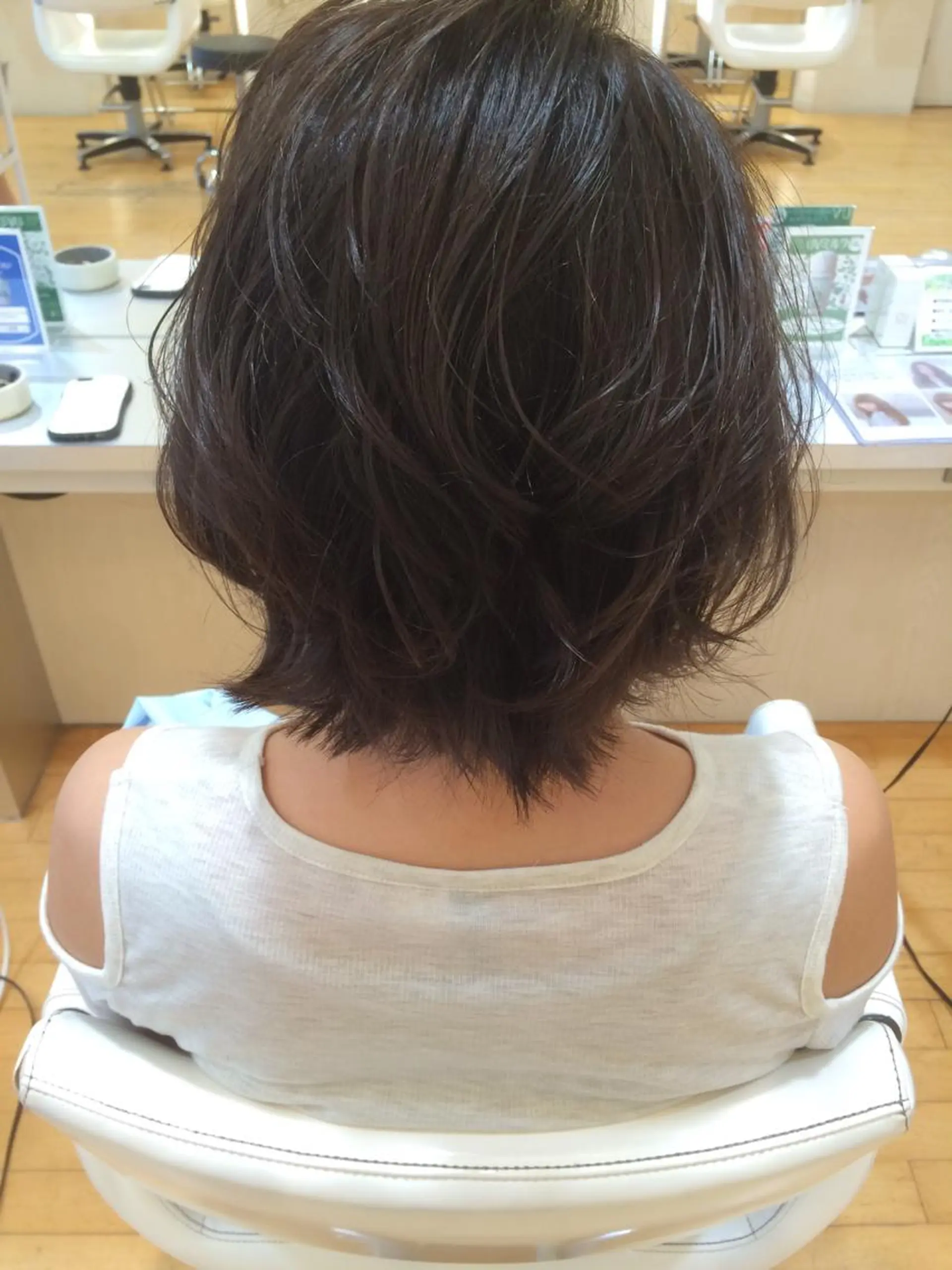 ショート カラー アッシュ イルミナカラー オリーブアッシュ オレンジ トリートメント タジマ ヤスヒサのヘアスタイル