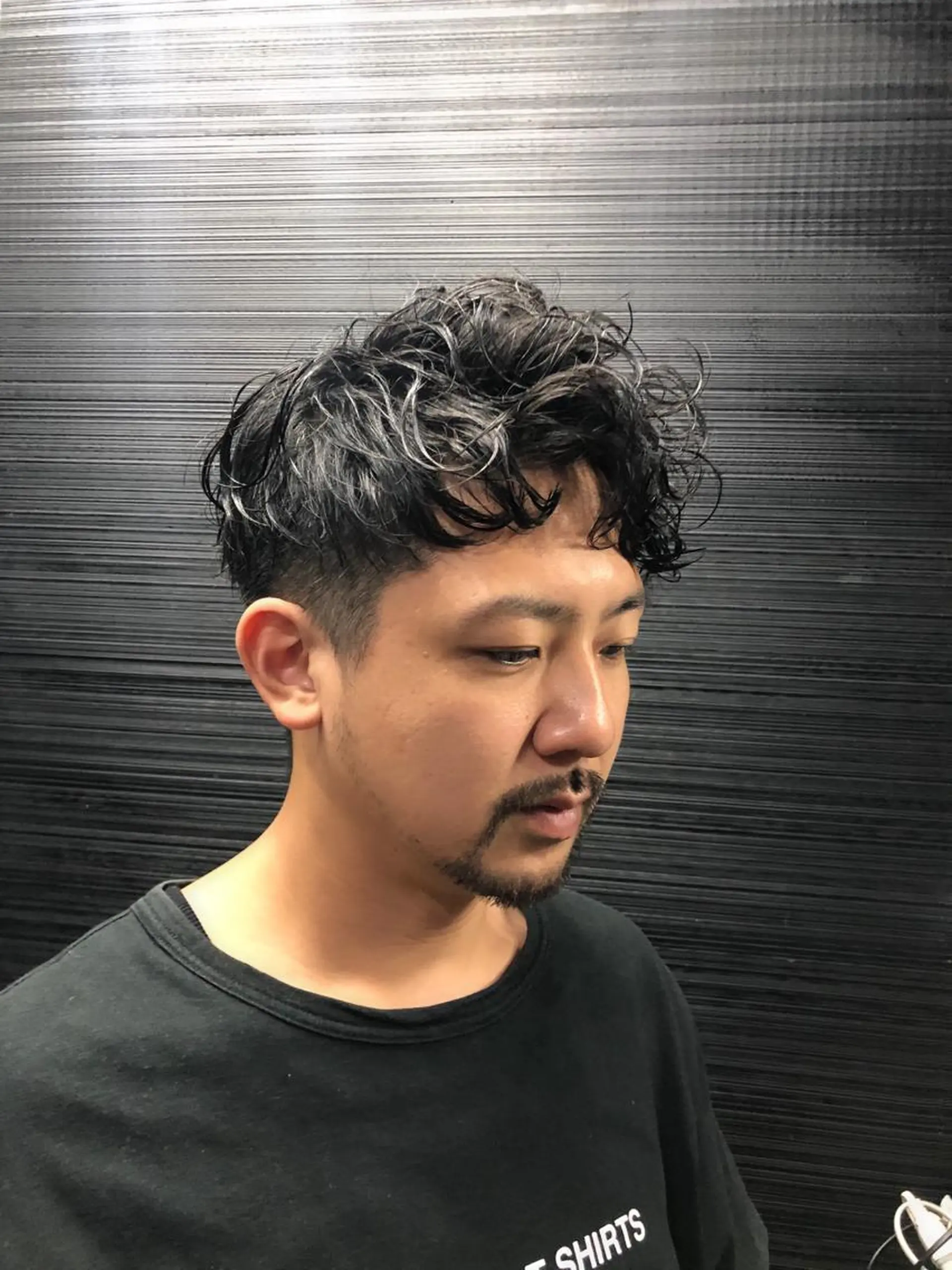 ショート パーマ メンズ 山本 雅由のヘアスタイル