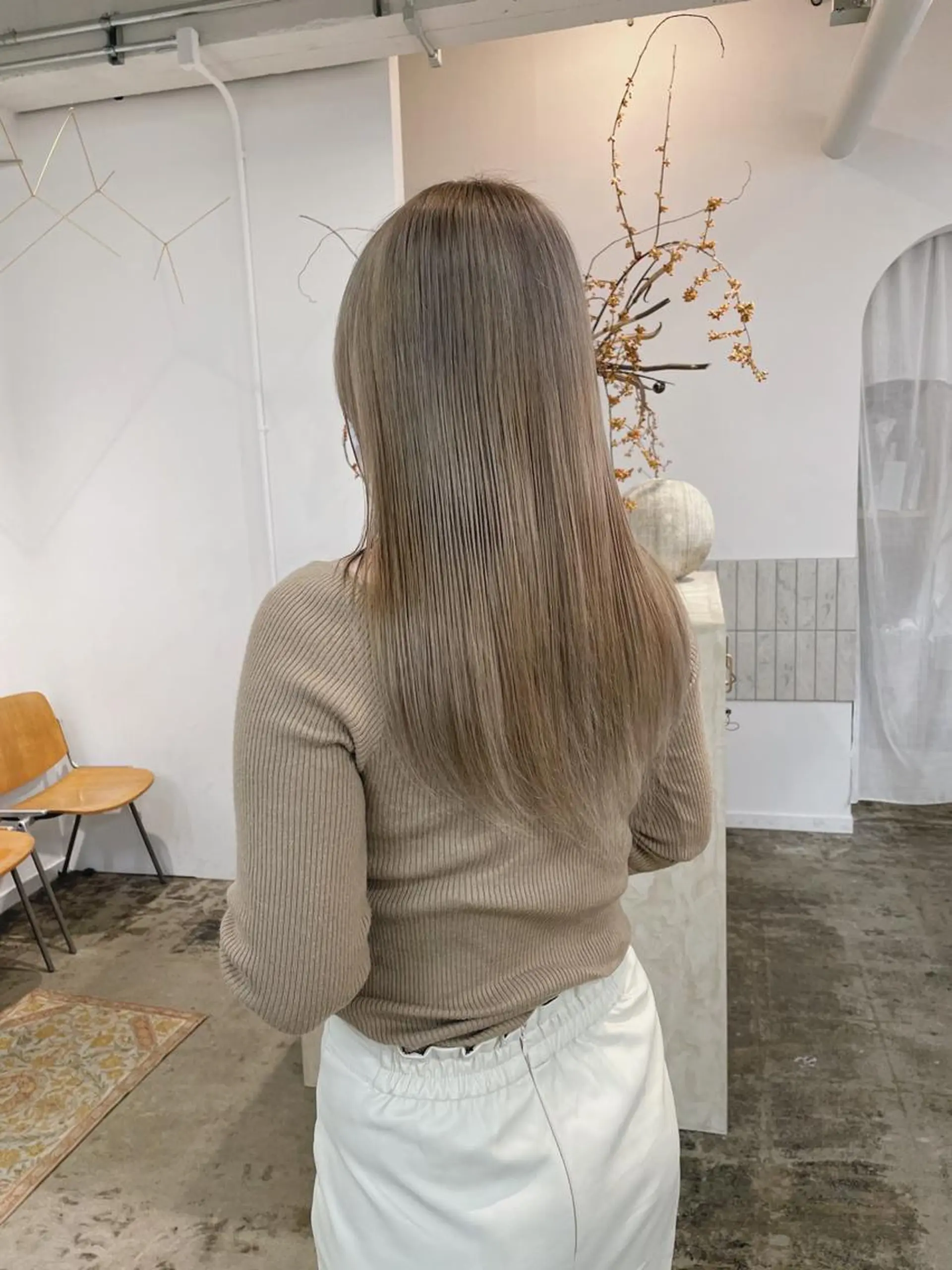 セミロング カラー スギヤマ ショウゴのヘアスタイル