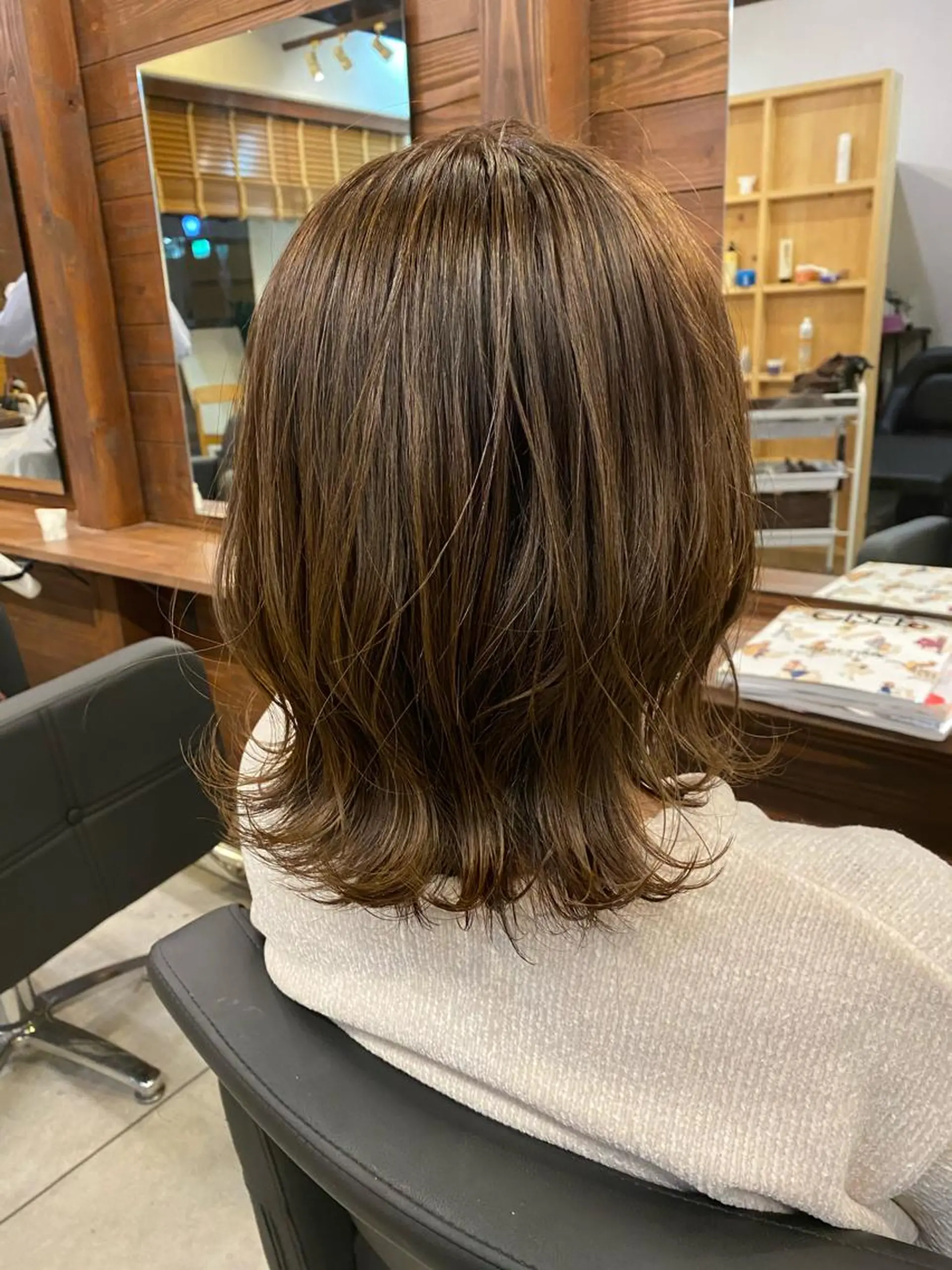 ミディアム 青木 みなのヘアスタイル