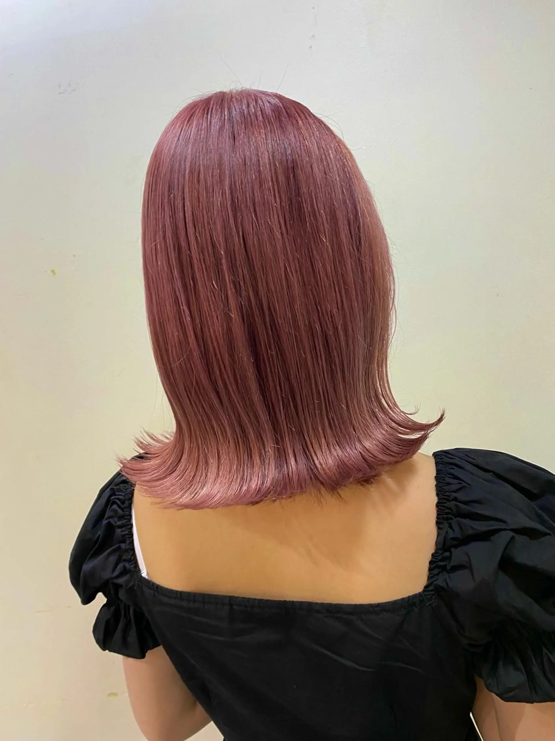 セミロング ヘアカラー 透け感ベージュ ／ミハルのヘアスタイル