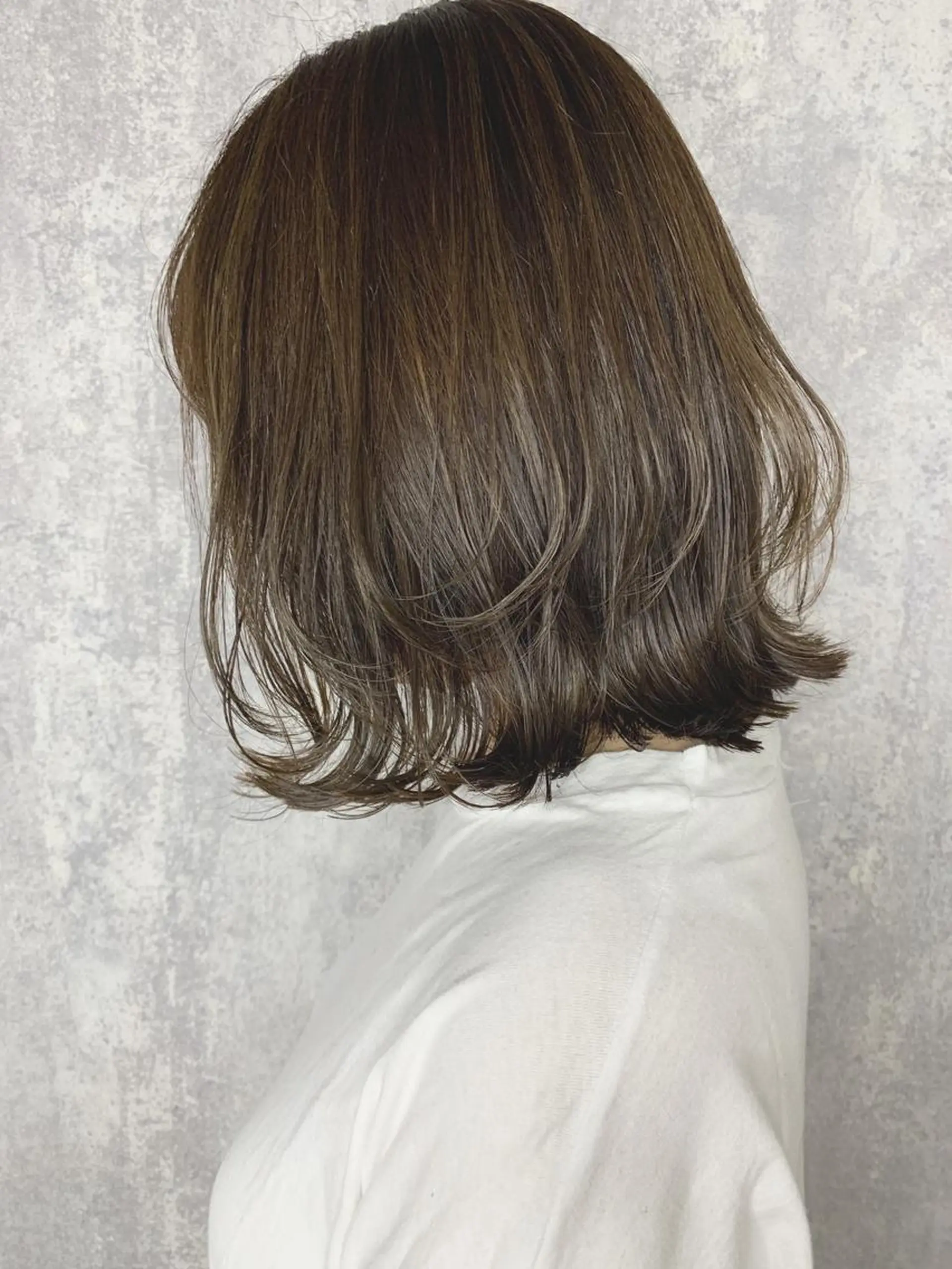 ミディアム カラー パーマ ヘアアレンジ メンズ メンズハイライト メンズウルフカット グレージュ ハイライトカラー ボブ Zina福岡天神🪞 髪質改善🪞レイヤーのヘアスタイル