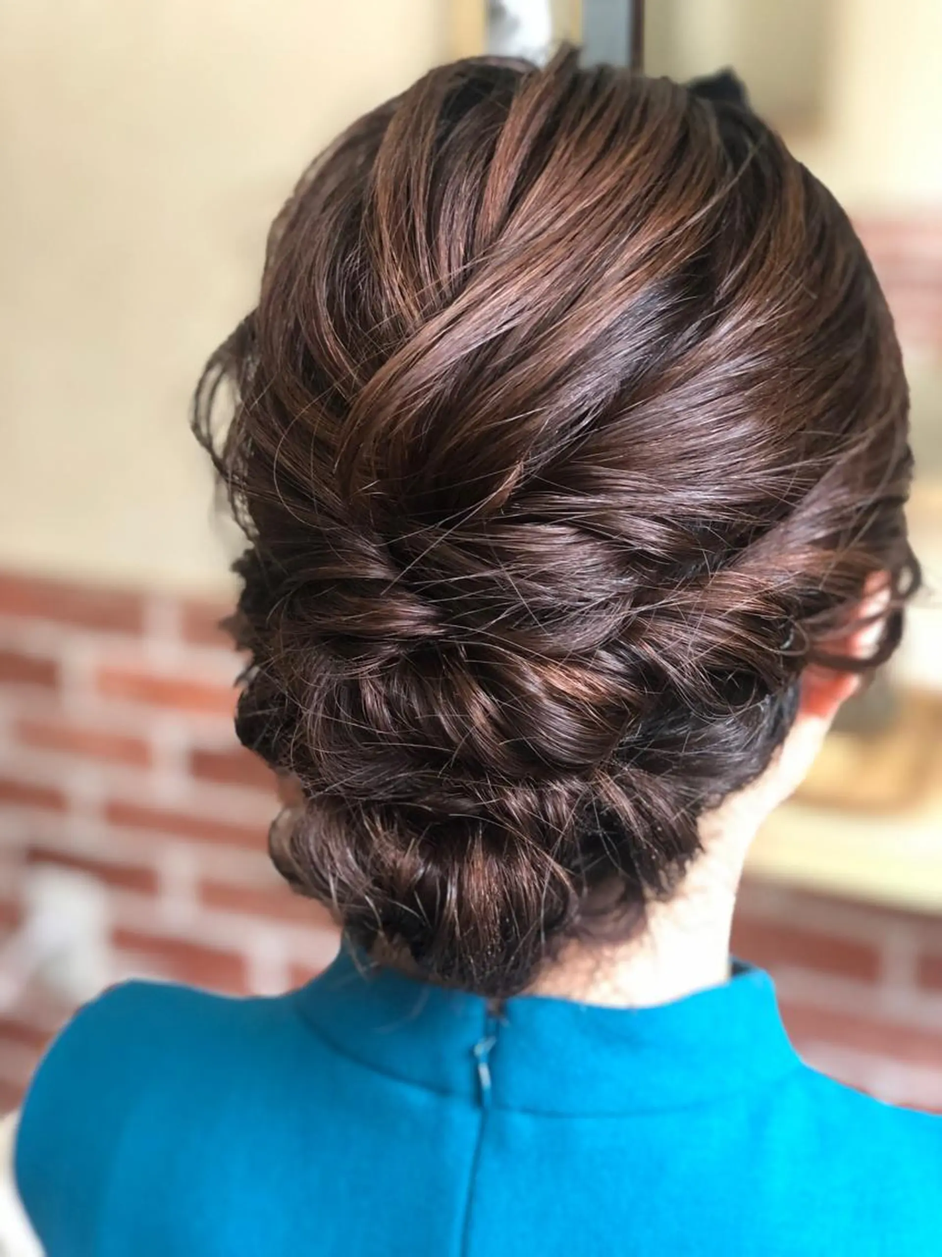 ミディアム 國次 夕貴のヘアスタイル