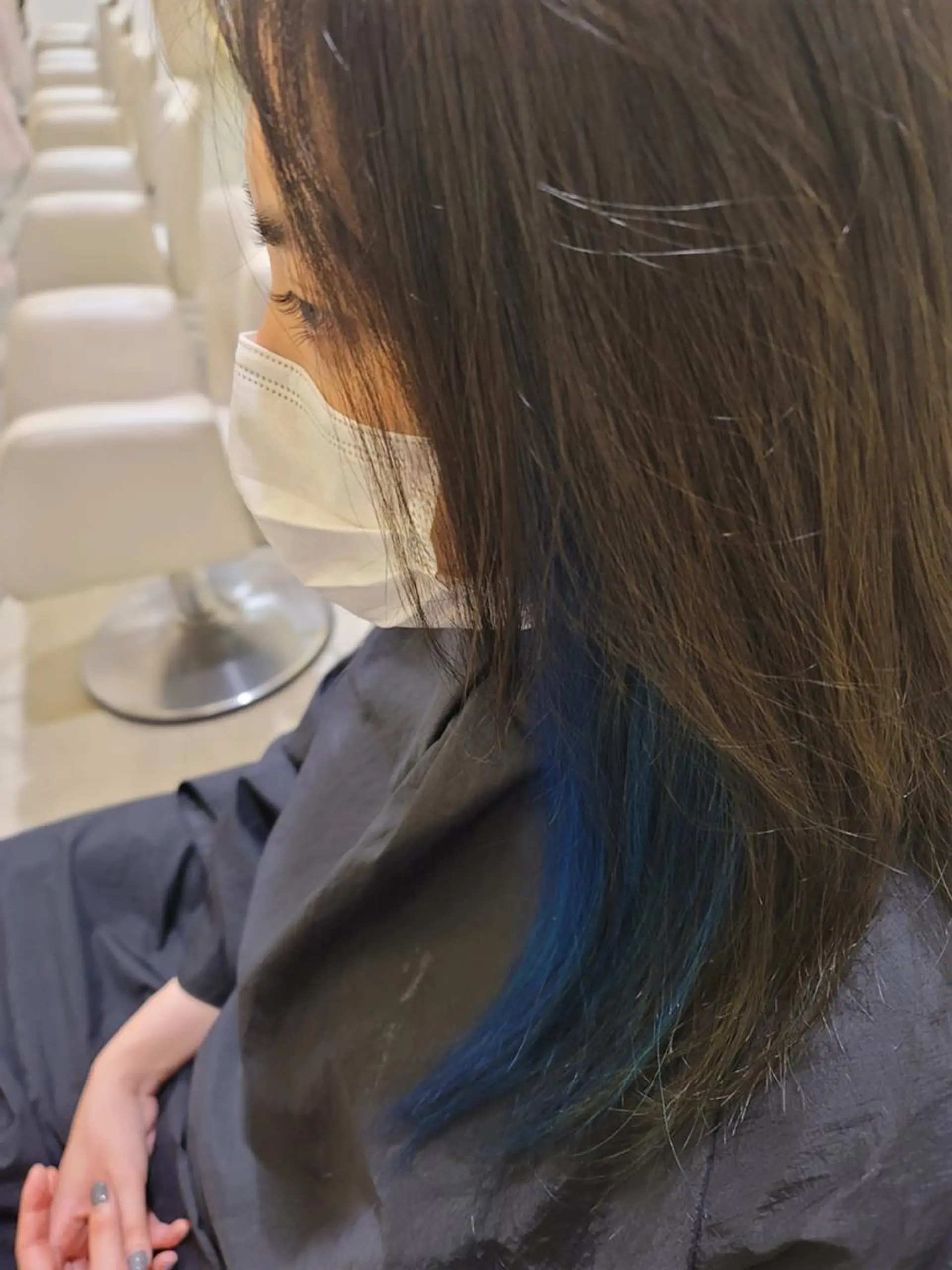 ロング カラー ブルーカラー イヤリングカラー インナーカラー カット ヘアカラー 鈴木 翠のヘアスタイル