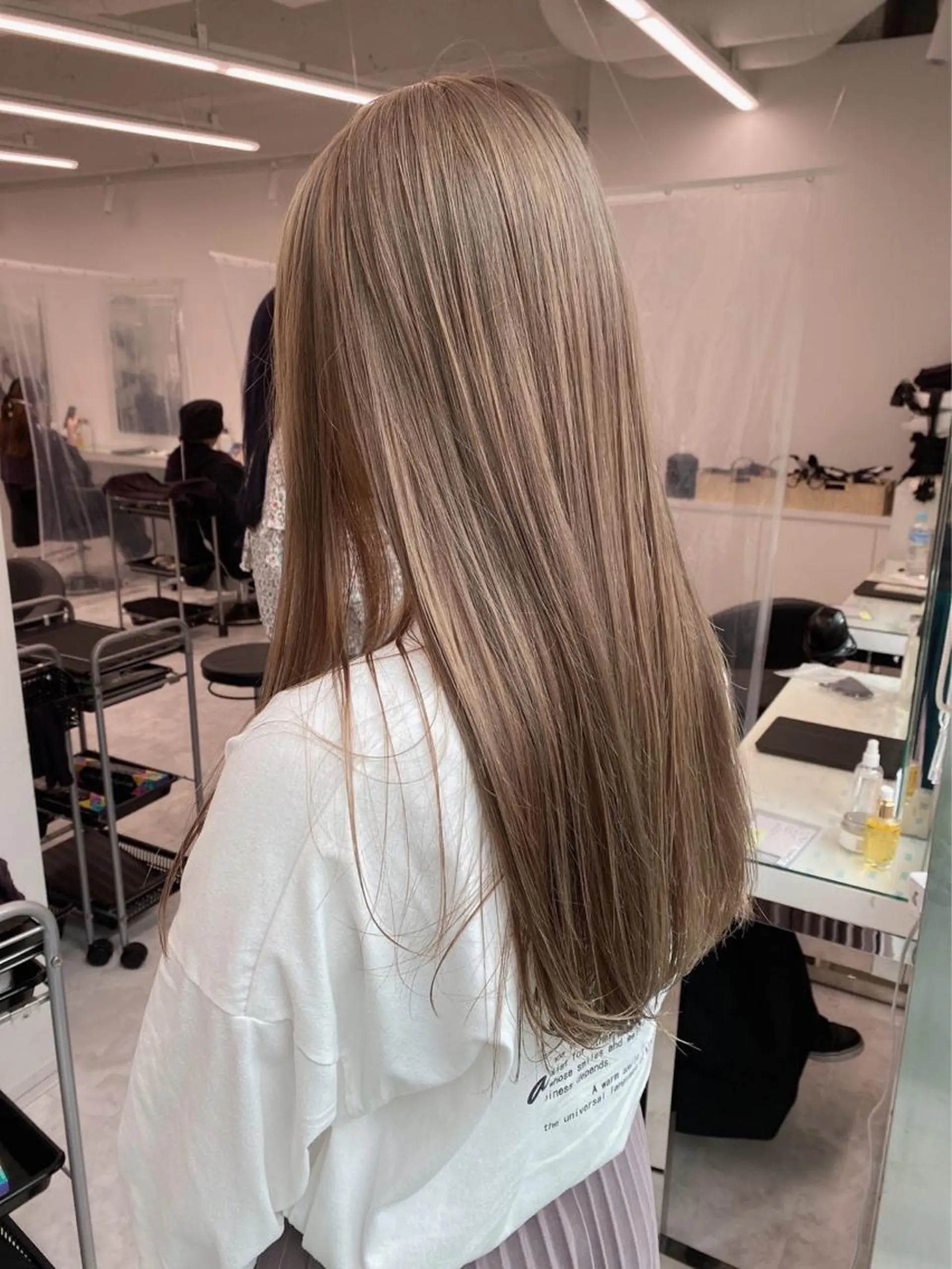 セミロング トレンドモテカラー 🩷色落ちまで可愛くのヘアスタイル