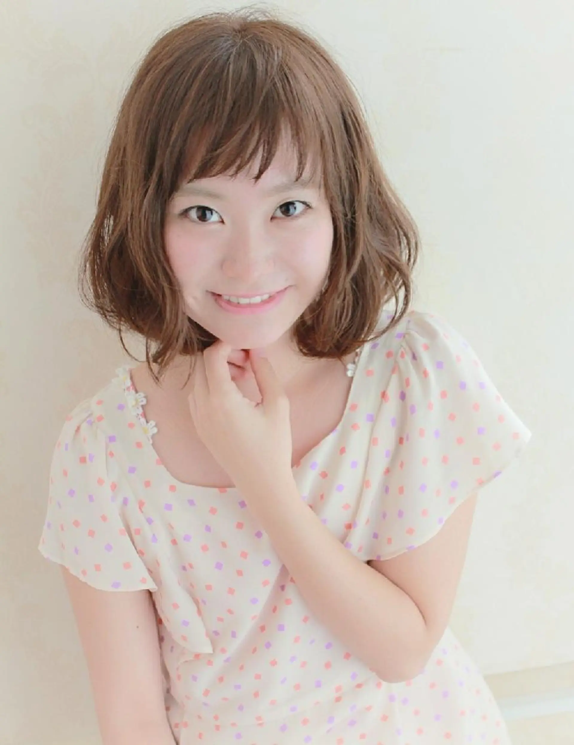 ミディアム カラー パーマ 伊藤 功士のヘアスタイル