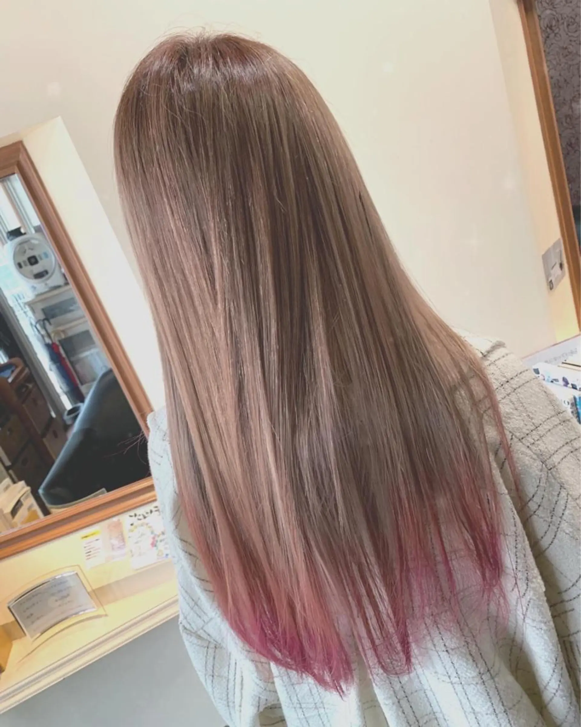 ロング カラー アルグラーテ所属・アルグラーテ 上原のヘアスタイル