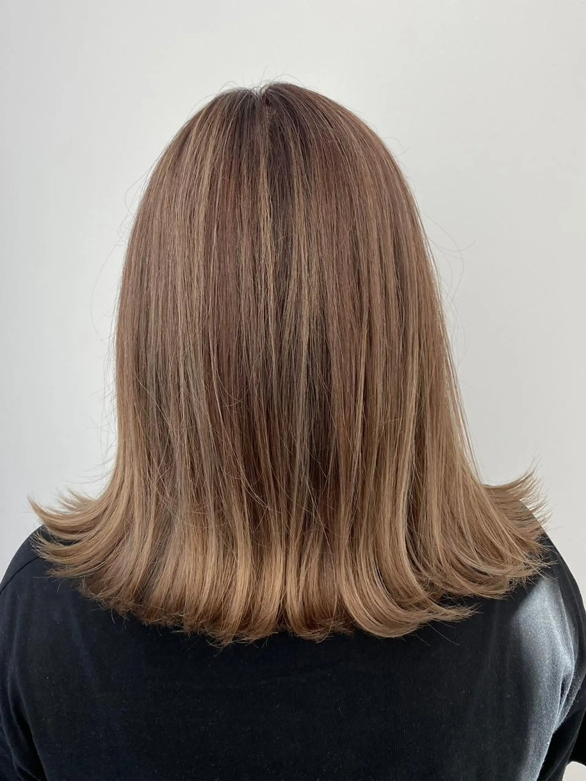 ミディアム アッシュ 髪質改善 韓国風ヘア ヘアカラー 【公式】amble luxe池袋東口🩷のヘアスタイル