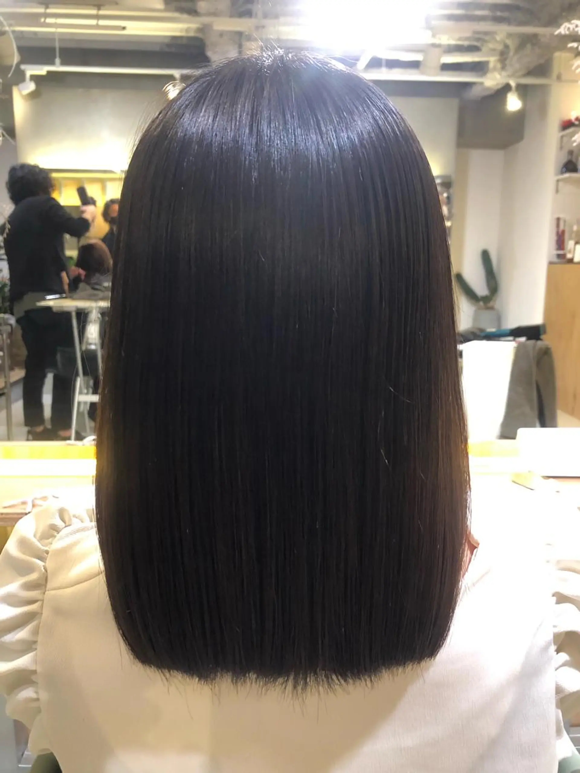 ミディアム 青木 ありさのヘアスタイル
