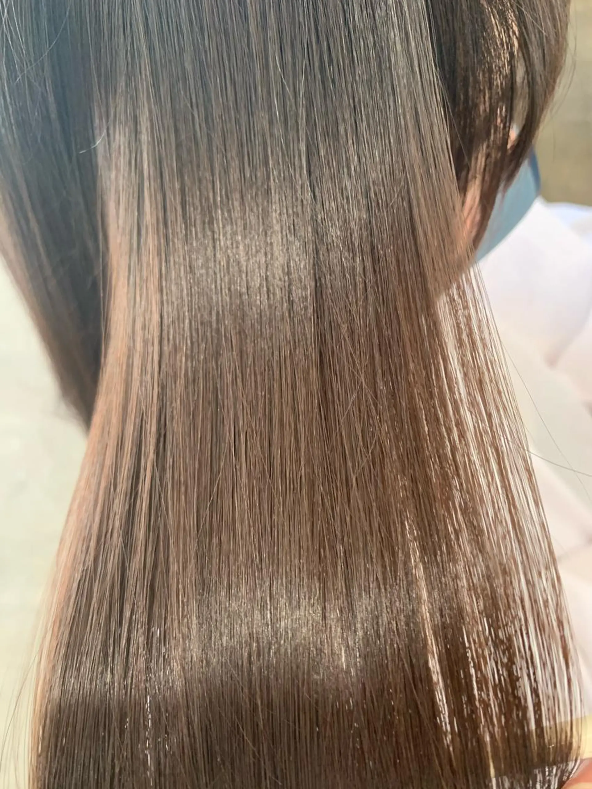 セミロング yoshihara yuukiのヘアスタイル