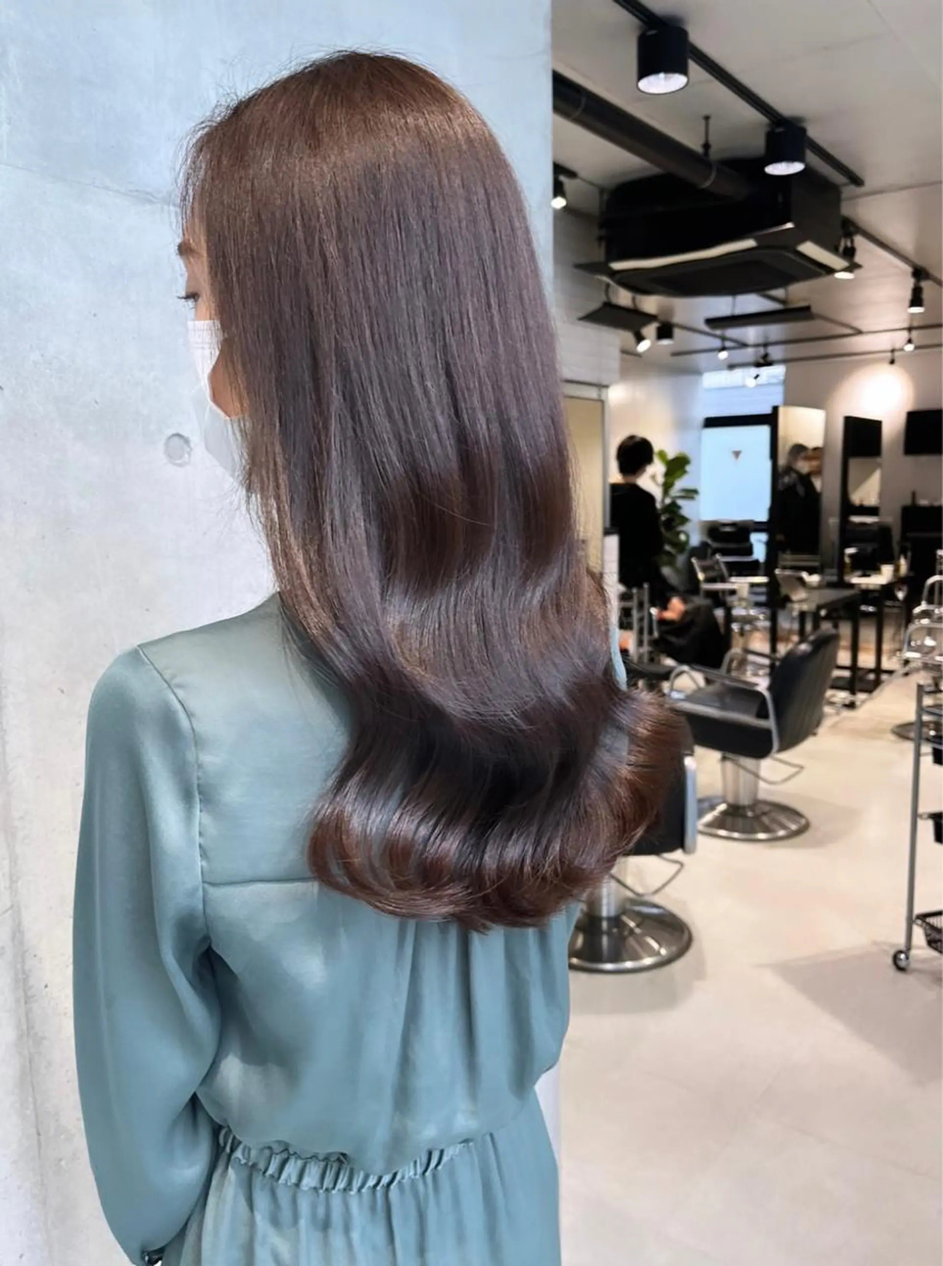 セミロング カラー カット ヘアカラー トリートメント ヘッドスパ 透明感/オリーブ/ グレージュ/YUKAのヘアスタイル