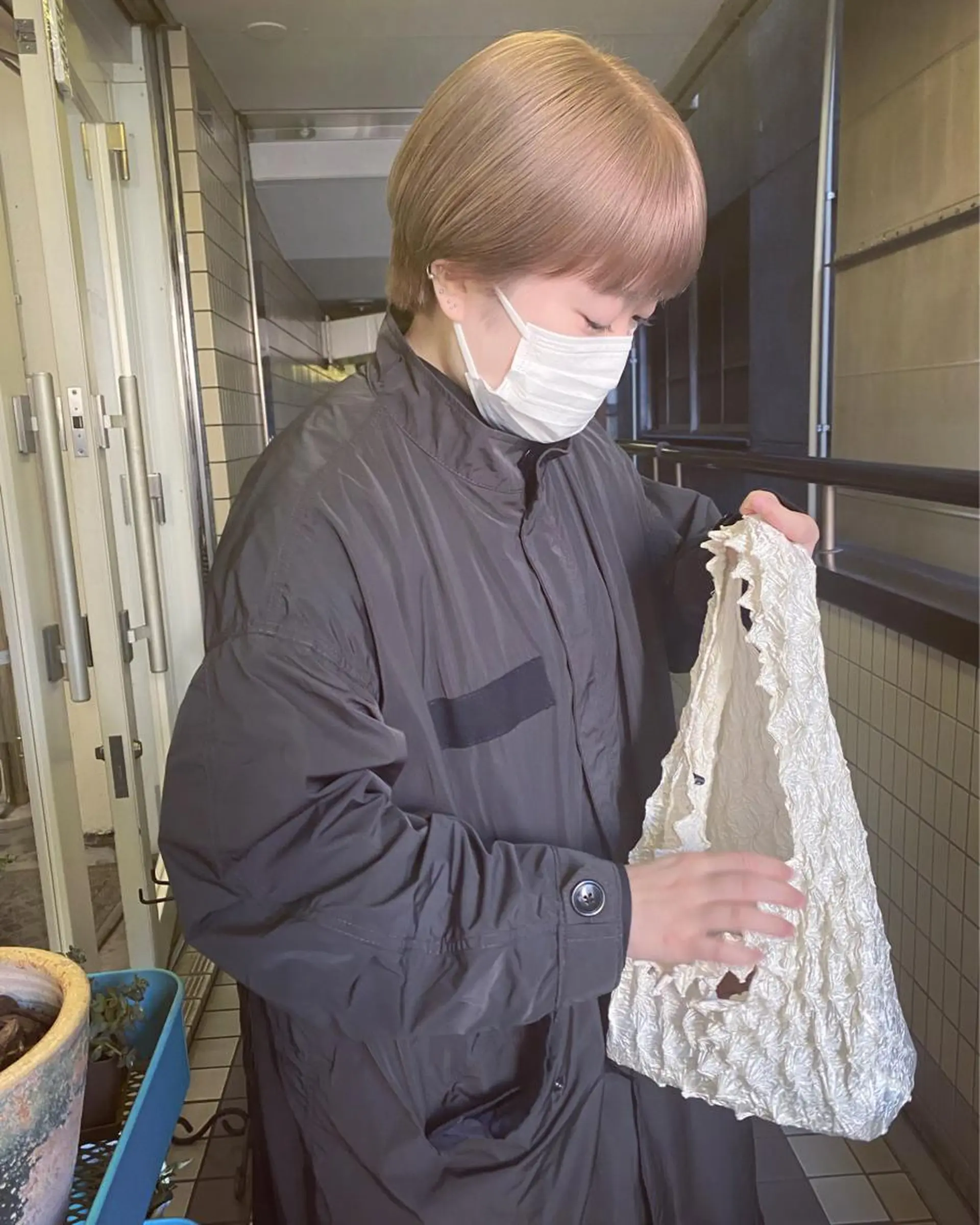 ショート カラー ベージュカラー ホワイトベージュ カット ヘアカラー パーマ美容師 hanaのヘアスタイル