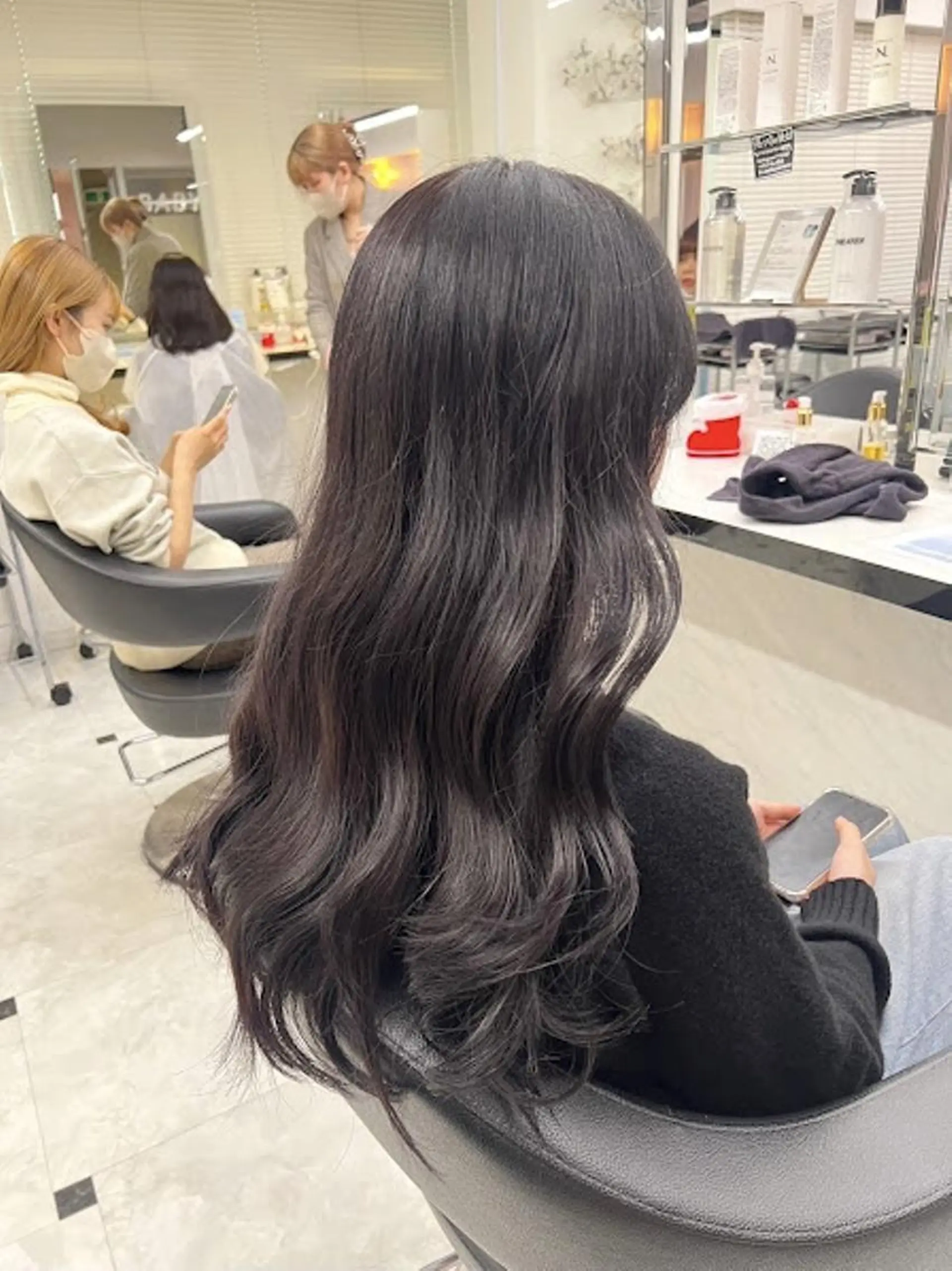 カラー 🪞【公式】表参道 🪞knot🪞のヘアスタイル