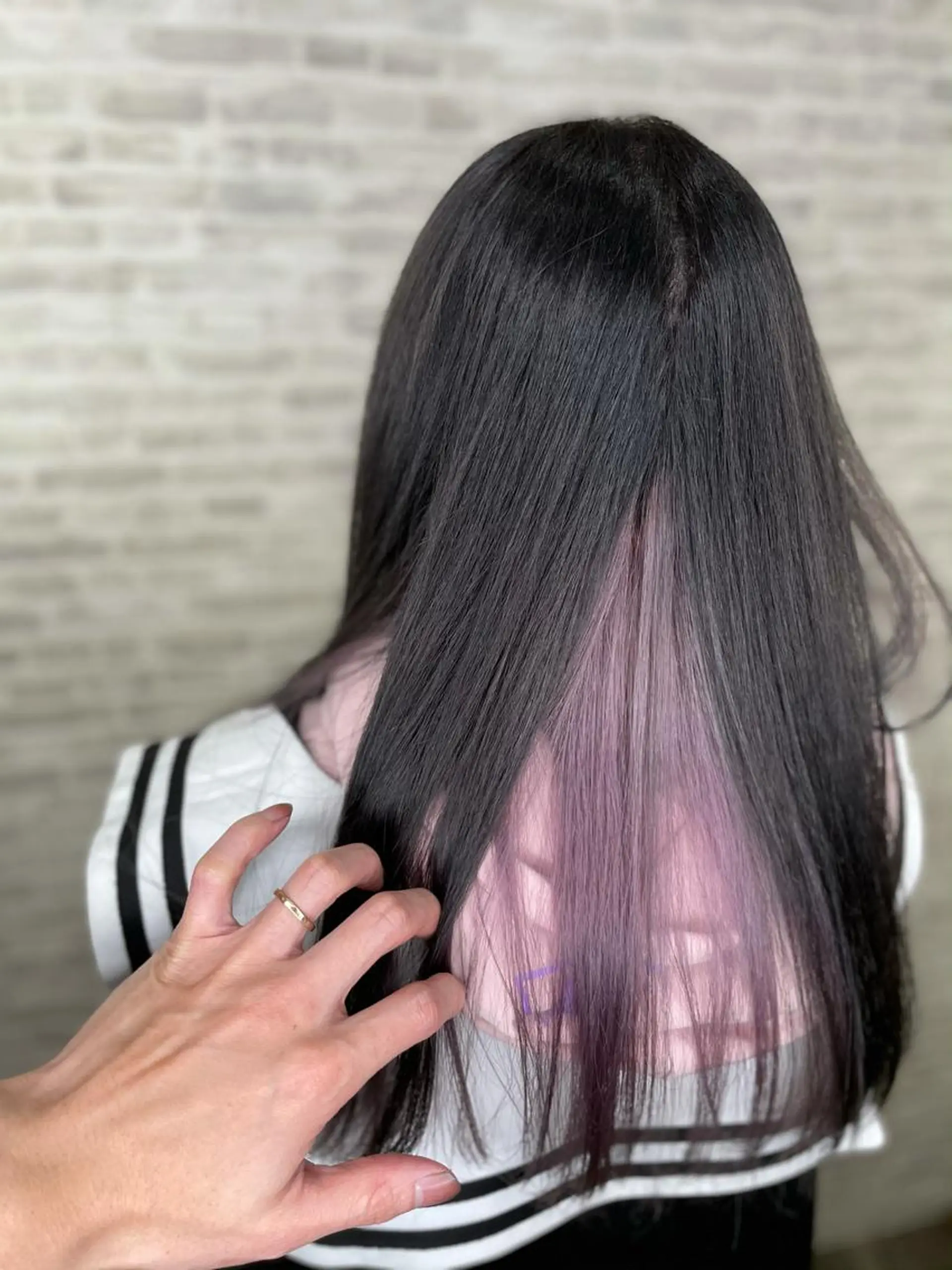 ミディアム カラー 平田 怜のヘアスタイル