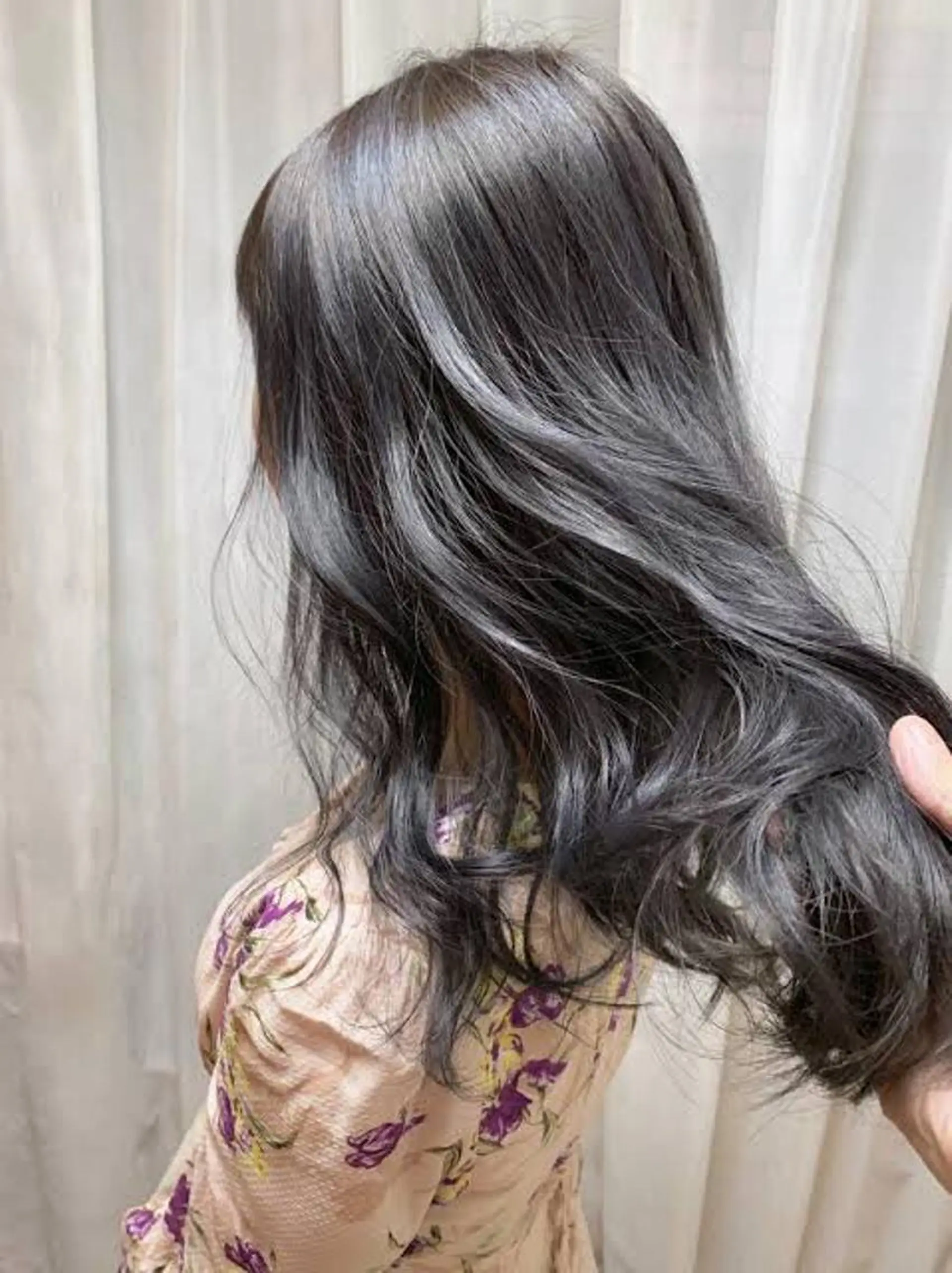 セミロング カット ヘアカラー トリートメント Tule所属・【ブリーチ縮毛矯正】 TAKUMIのヘアスタイル