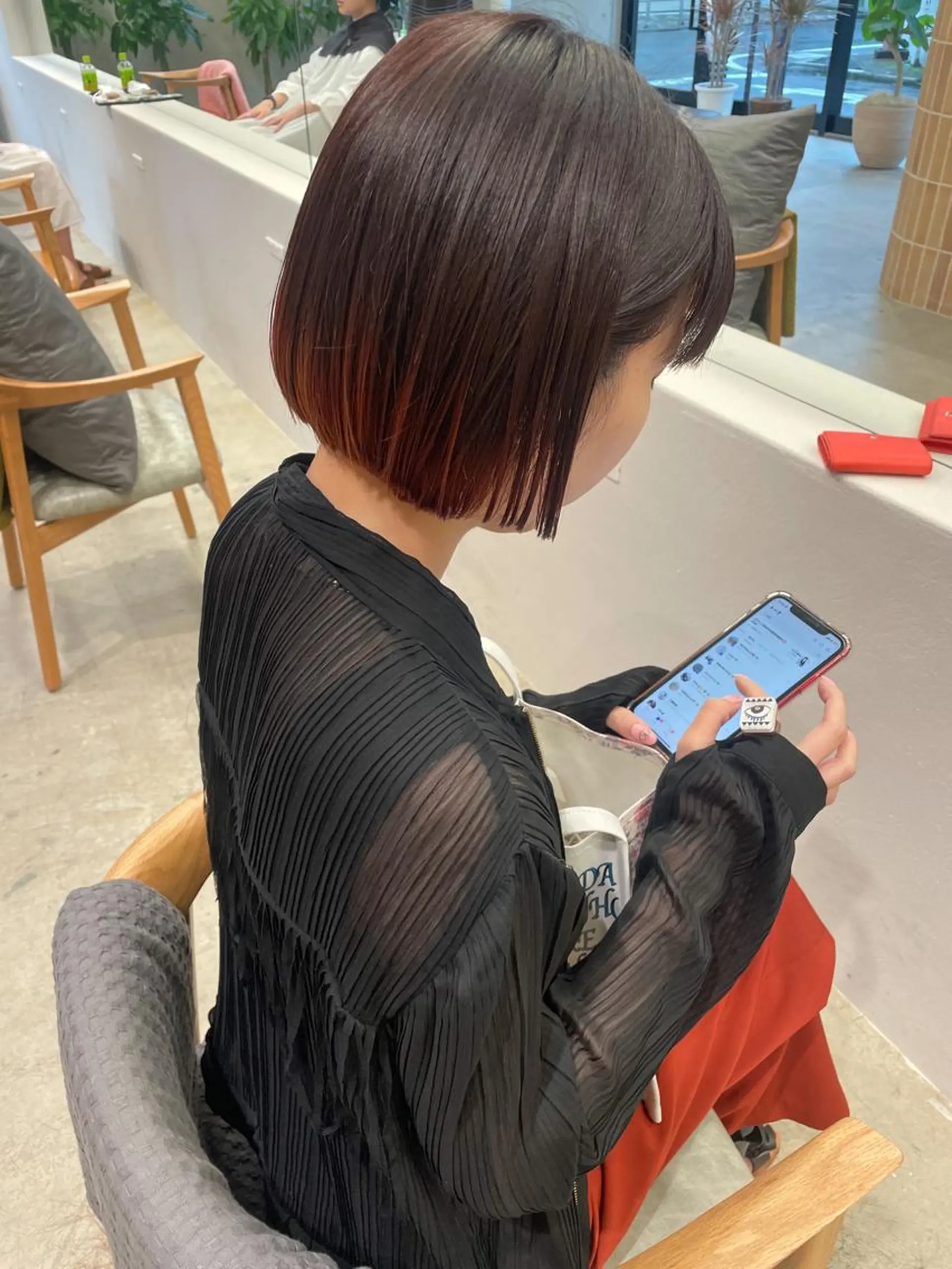 ショート カラー ヘアアレンジ アイブロウ ミニボブ/ブリーチ 🌈MISATOのヘアスタイル