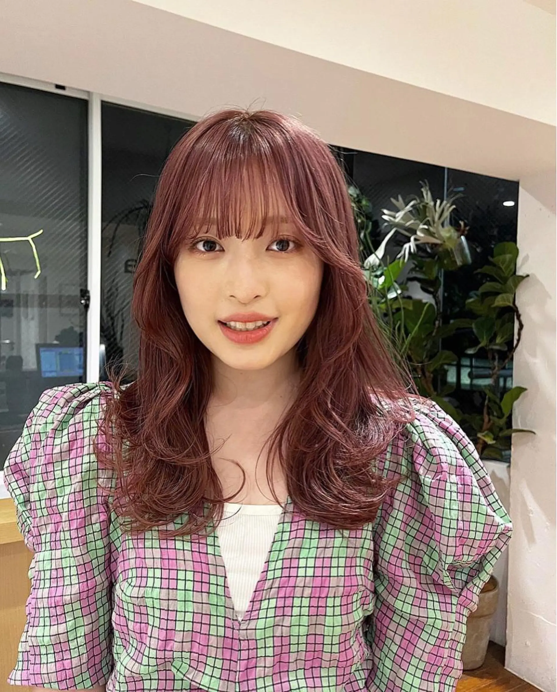 ミディアム オリーブ/縮毛♡ Natsuno🩰のヘアスタイル