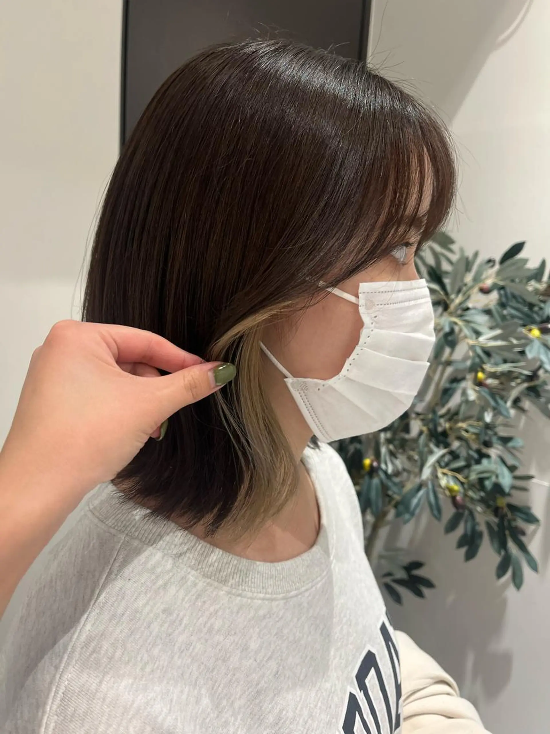ミディアム aoi ♡グレージュ ・ベージュカラーのヘアスタイル