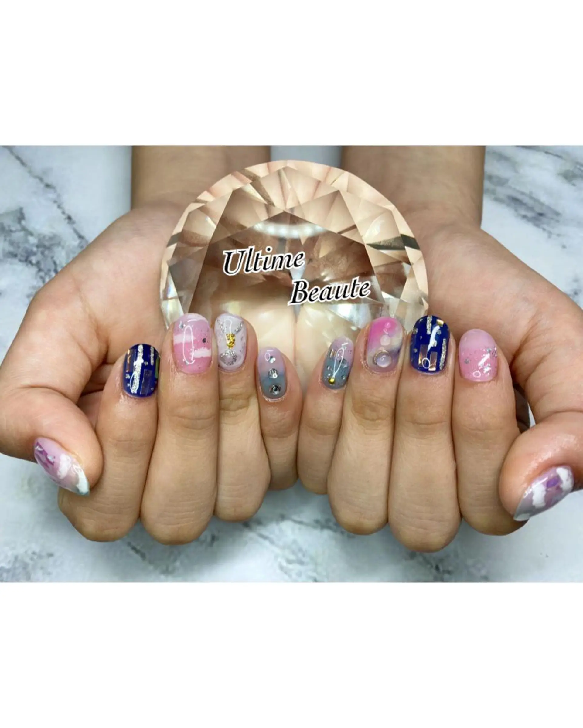 ネイル アートネイル 石塚 亜矢加のネイルデザイン