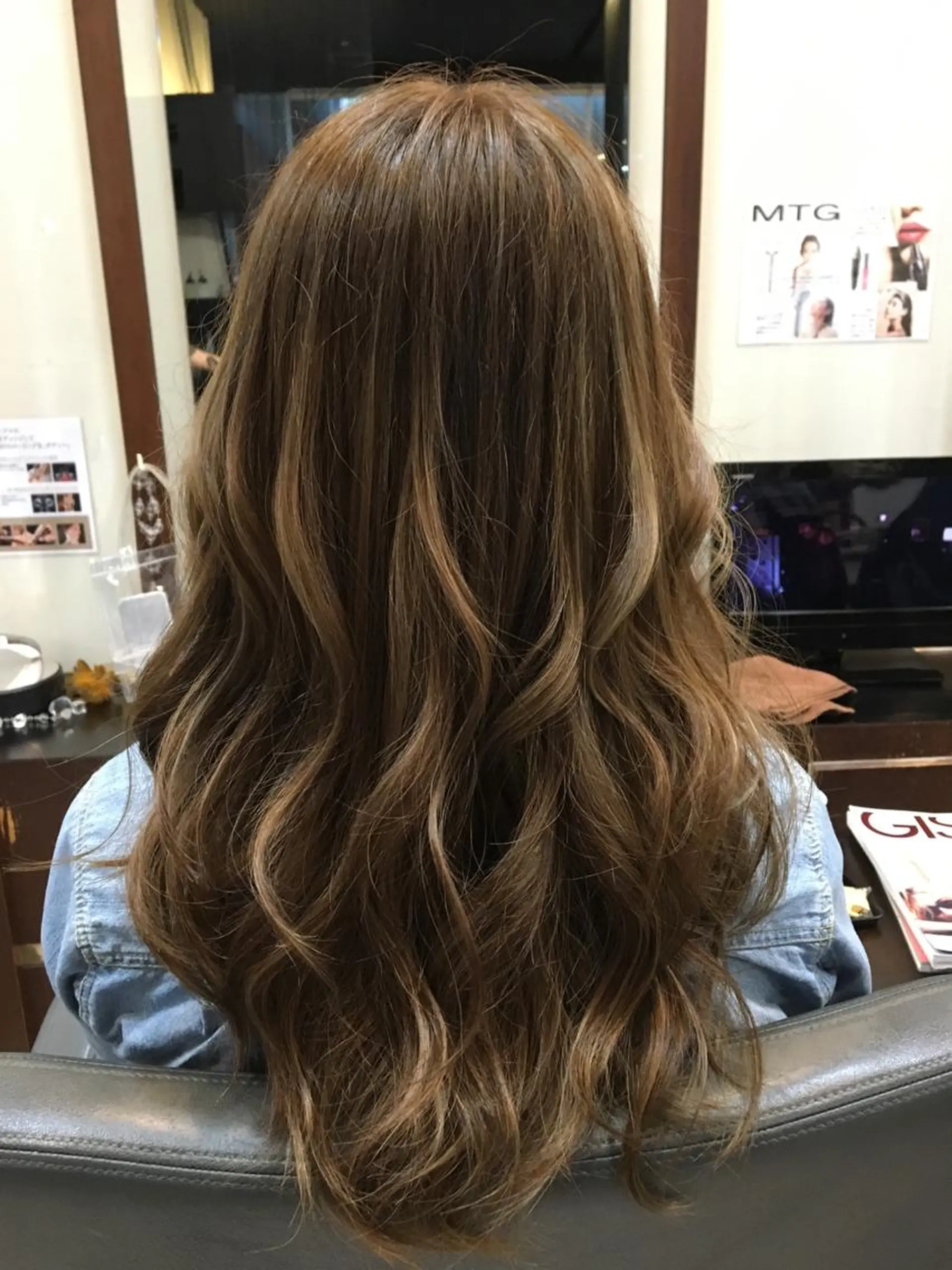 ショート ミディアム セミロング ロング カラー パーマ ヘアアレンジ メンズ キッズ ネイル まつエク MODEK's阿倍野 伊藤サダキのヘアスタイル