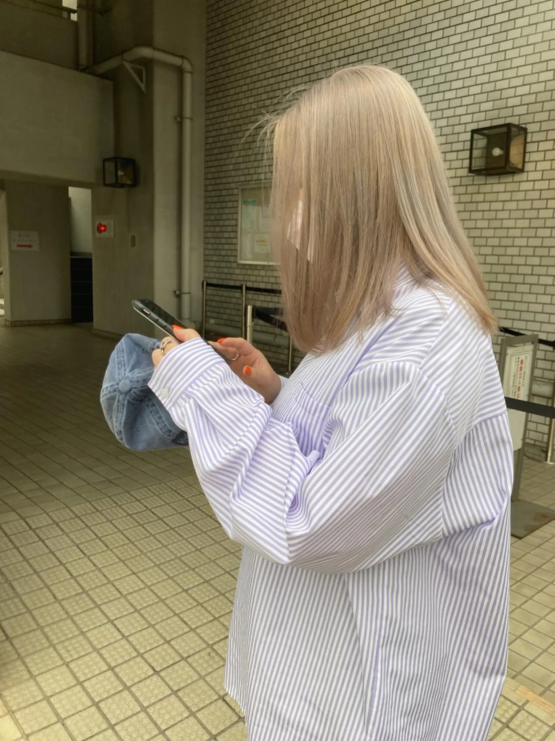 ミディアム カラー ブリーチ カット ヘアカラー お洒落ベージュ🤎 代官山shibukiのヘアスタイル