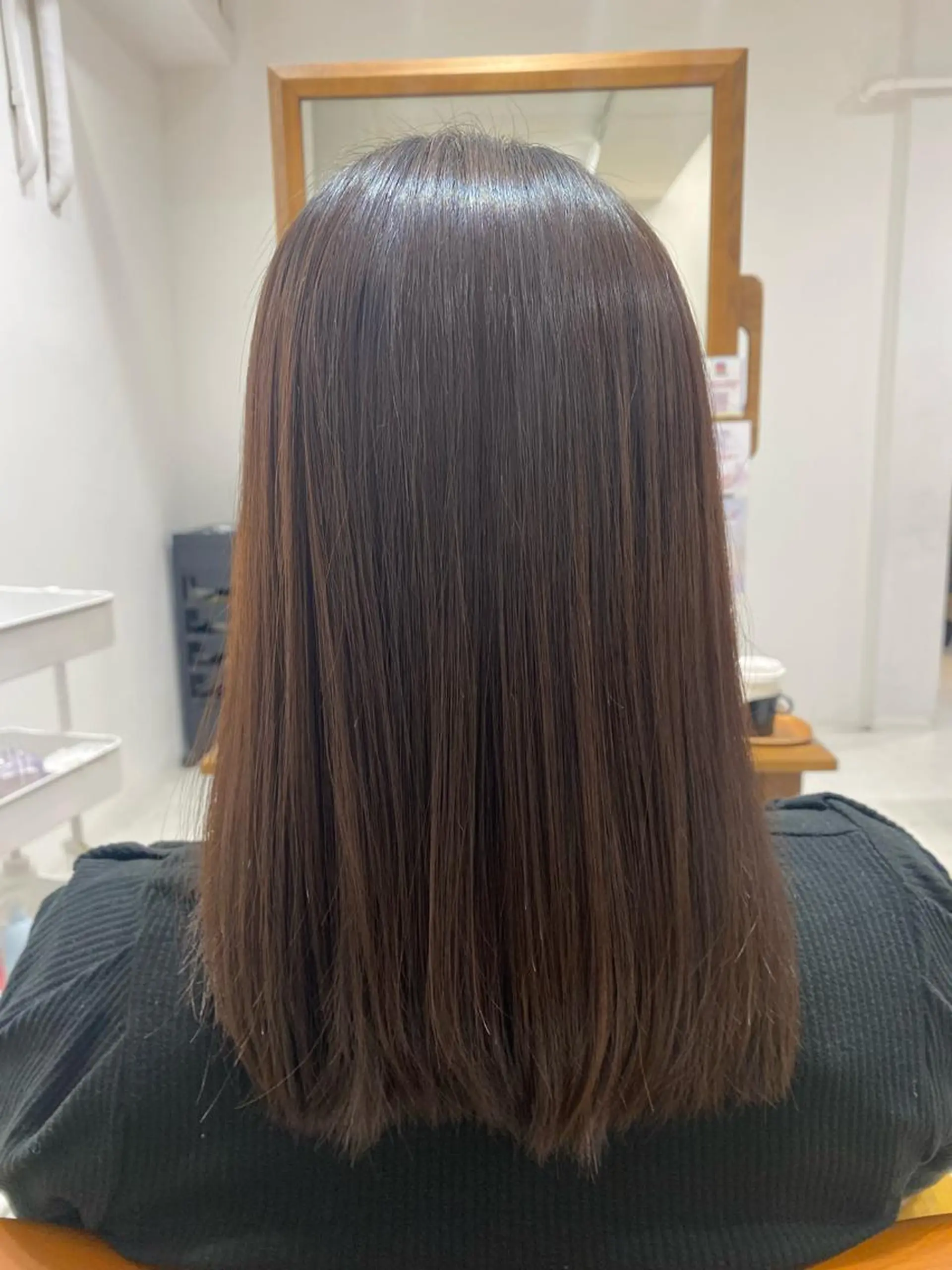 セミロング 縮毛矯正 山﨑 燦人のヘアスタイル