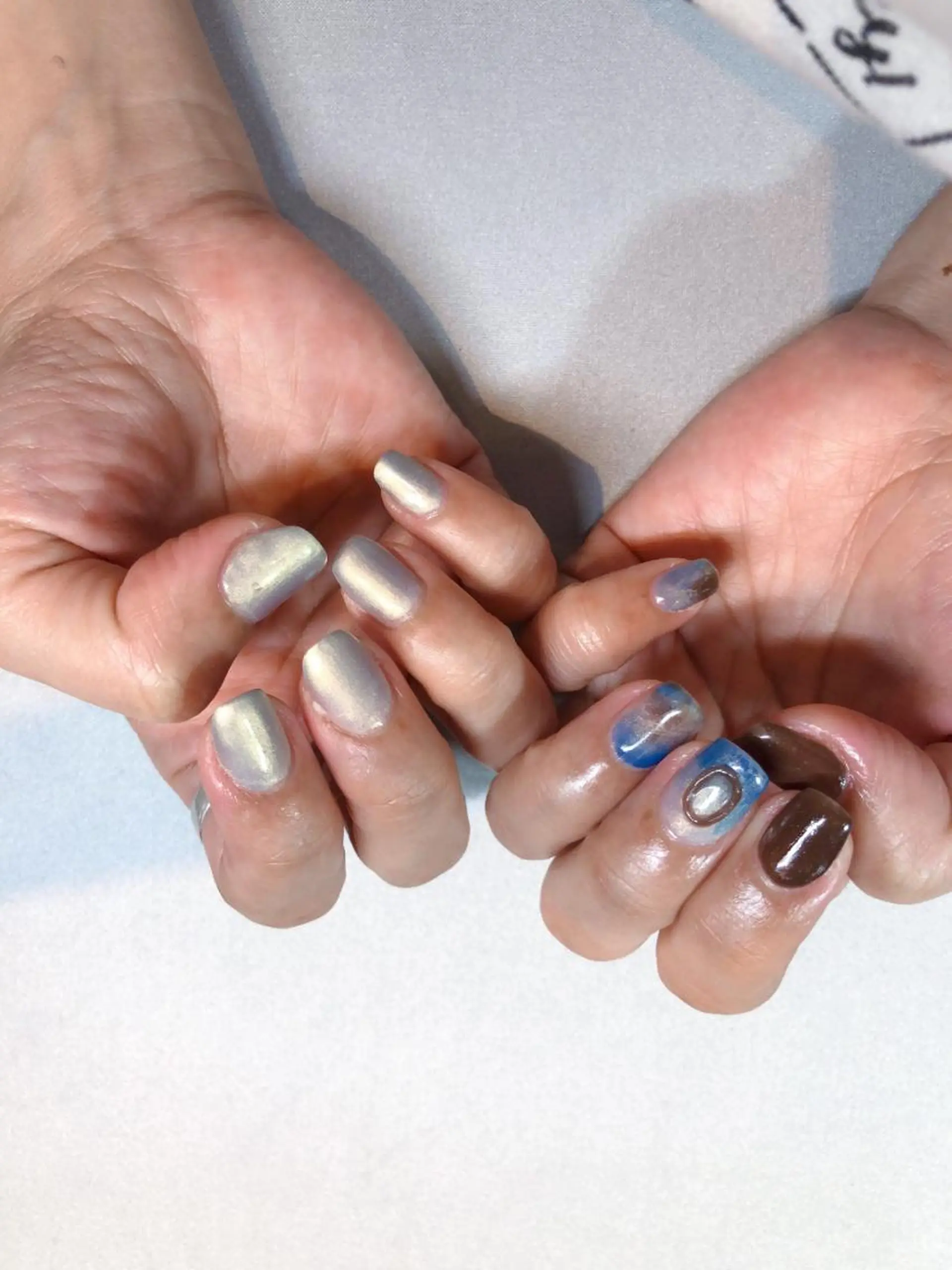 ネイル iiloo aromaworksのネイルデザイン