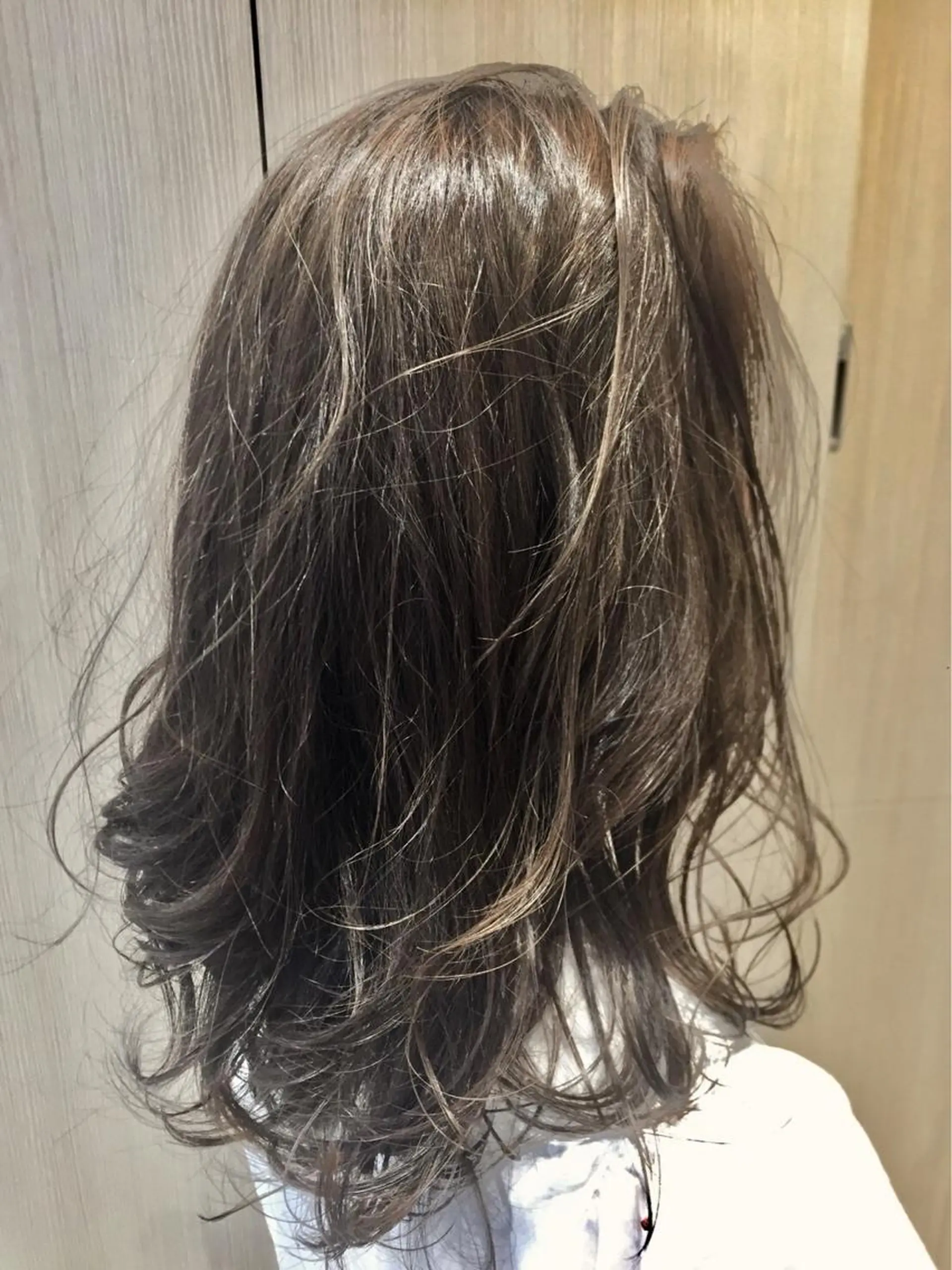 セミロング ハイライト カット ヘアカラー トリートメント 堀井 猛史のヘアスタイル