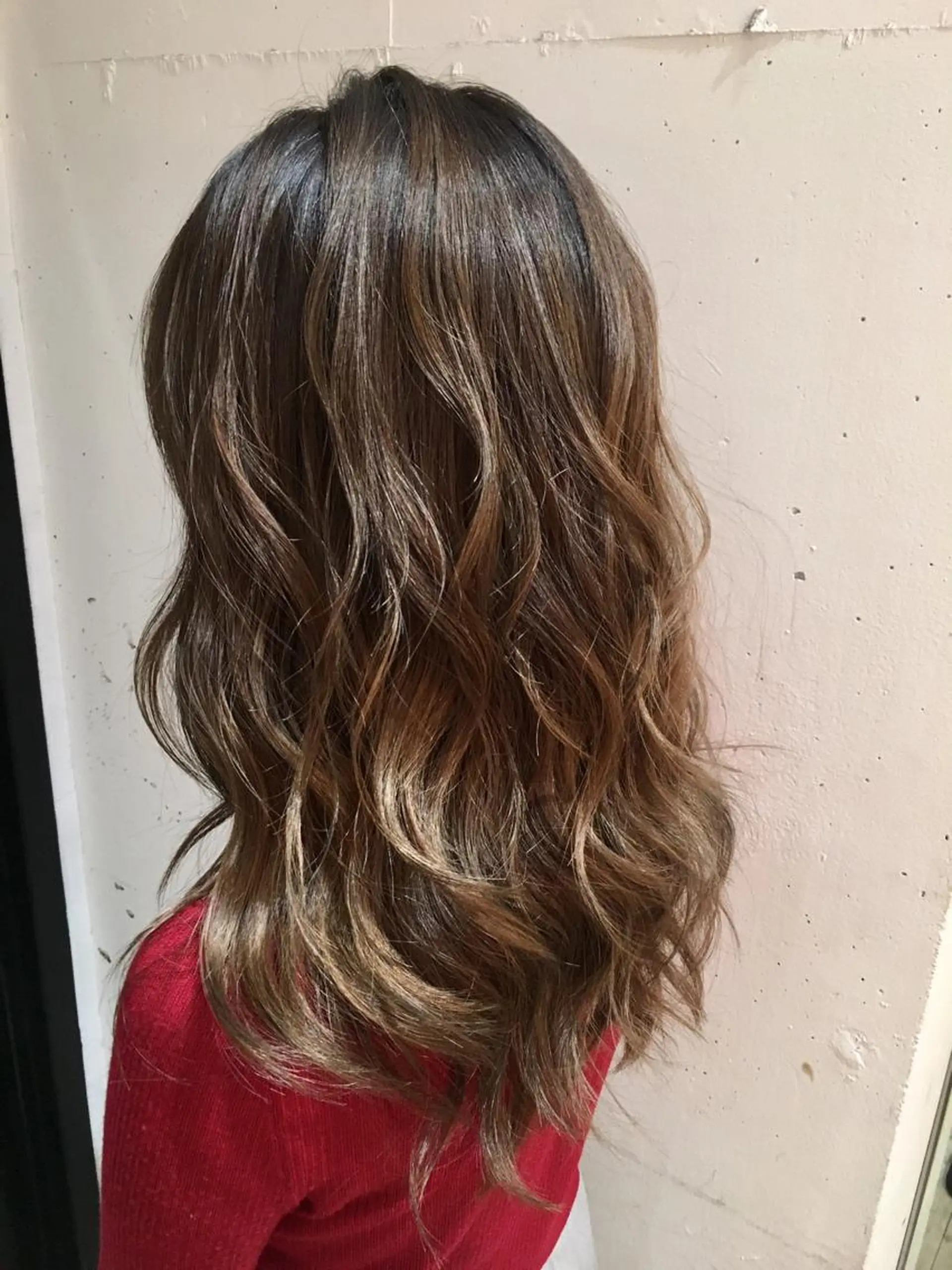 ロング カラー 長谷川 香織のヘアスタイル