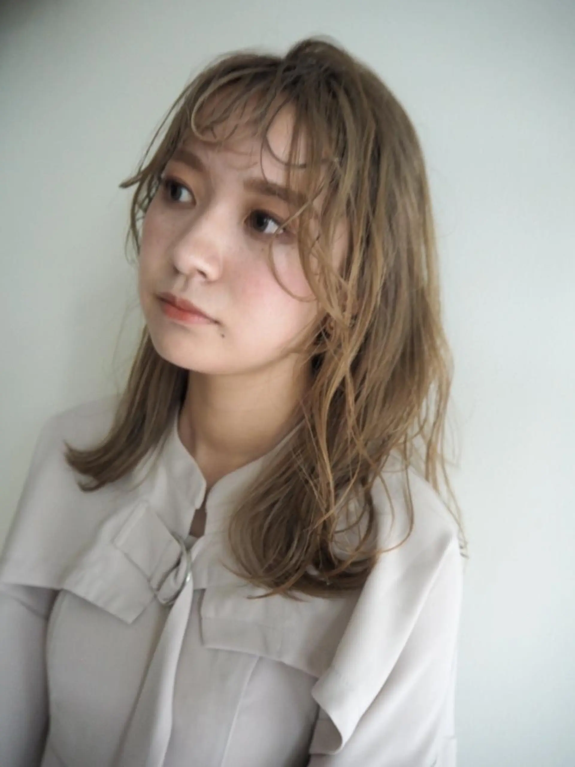 ミディアム カラー 💛🤍U too e’s 鎌倉🧸のヘアスタイル