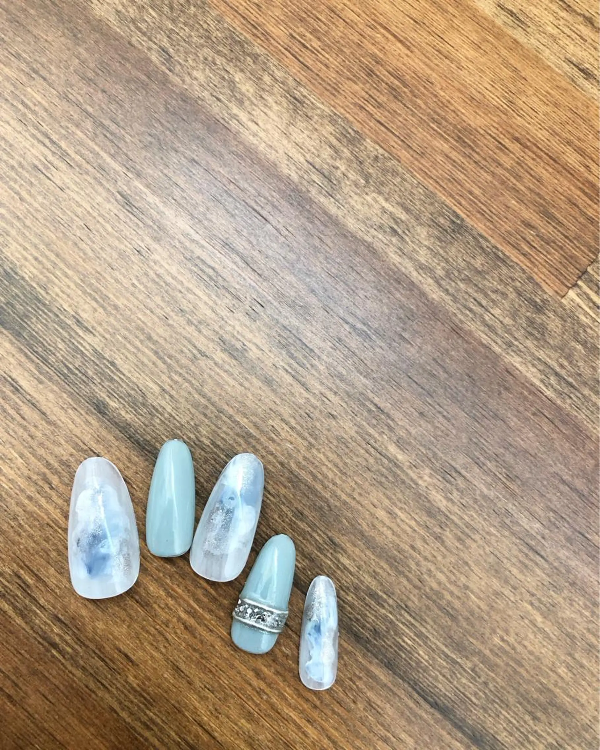 カラー パーマ ヘアアレンジ ネイル マツエク・マツパ クリアネイル マグネットネイル ミラーネイル ニュアンスネイル ニュアンスパーマ Adore nailのネイルデザイン