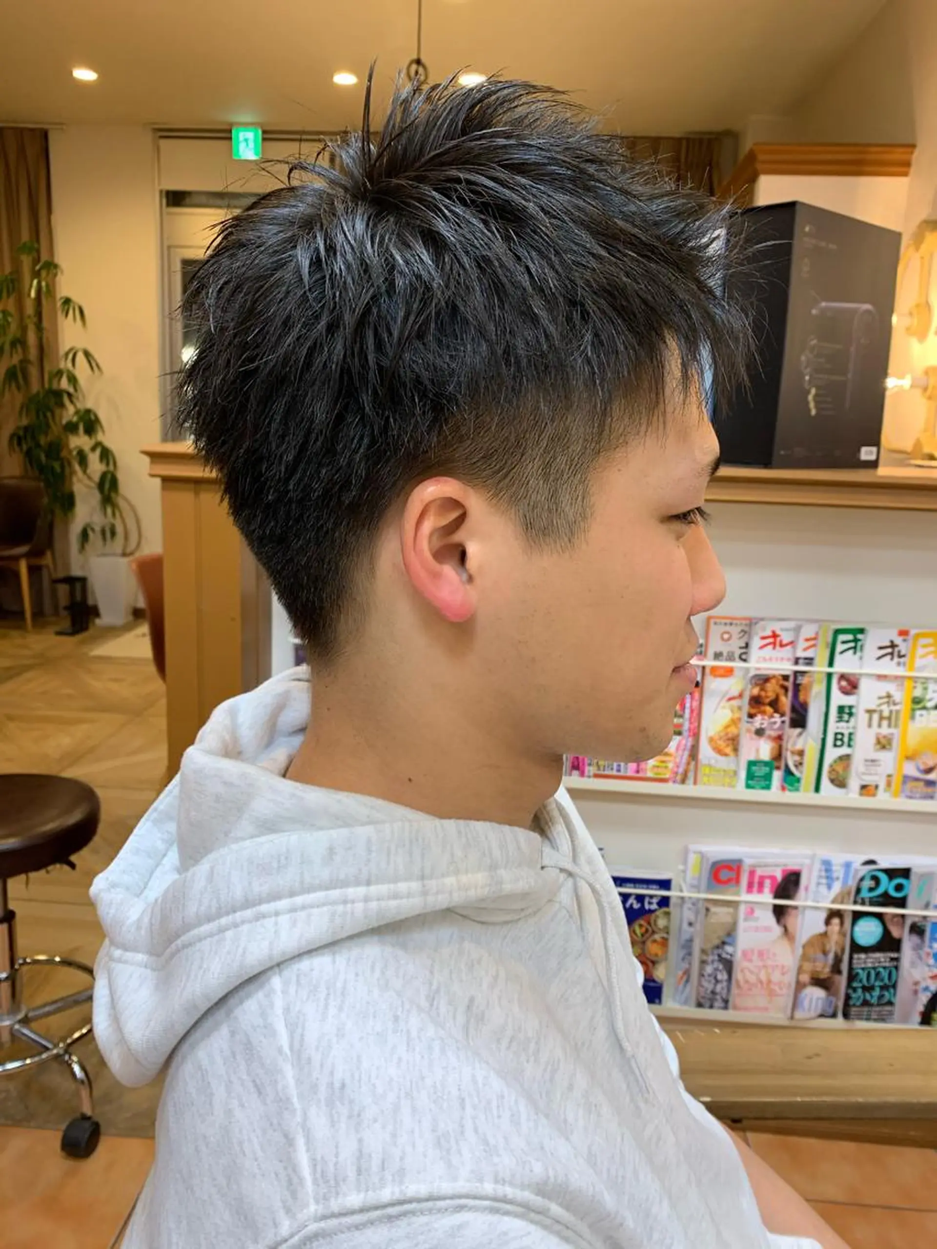 メンズ ツーブロック 刈り上げ カットが得意✨ 川元裕範（ヒロノリ）のヘアスタイル