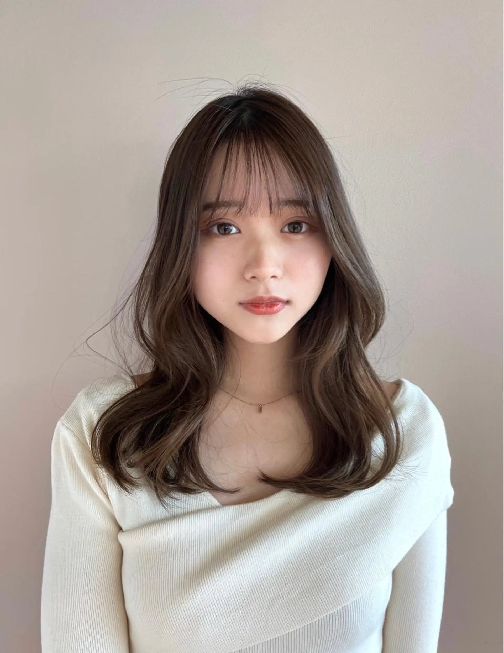 セミロング カラー 佐藤 悠衣/透明感 カラー/似合わせ前髪のヘアスタイル