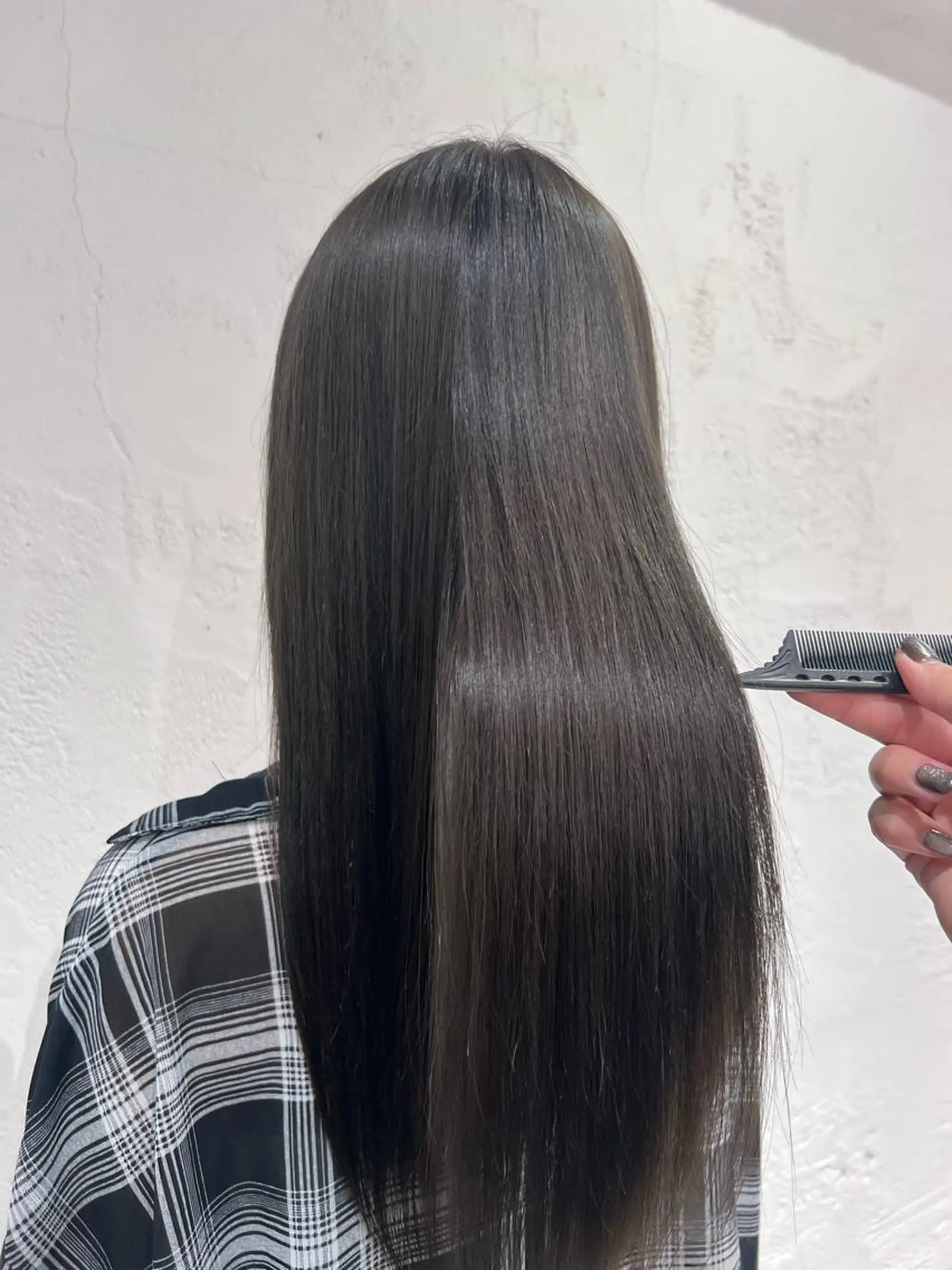 ロング カラー ヘアカラー トリートメント karin🌛ボブ／ 透明感たっぷりカラーのヘアスタイル