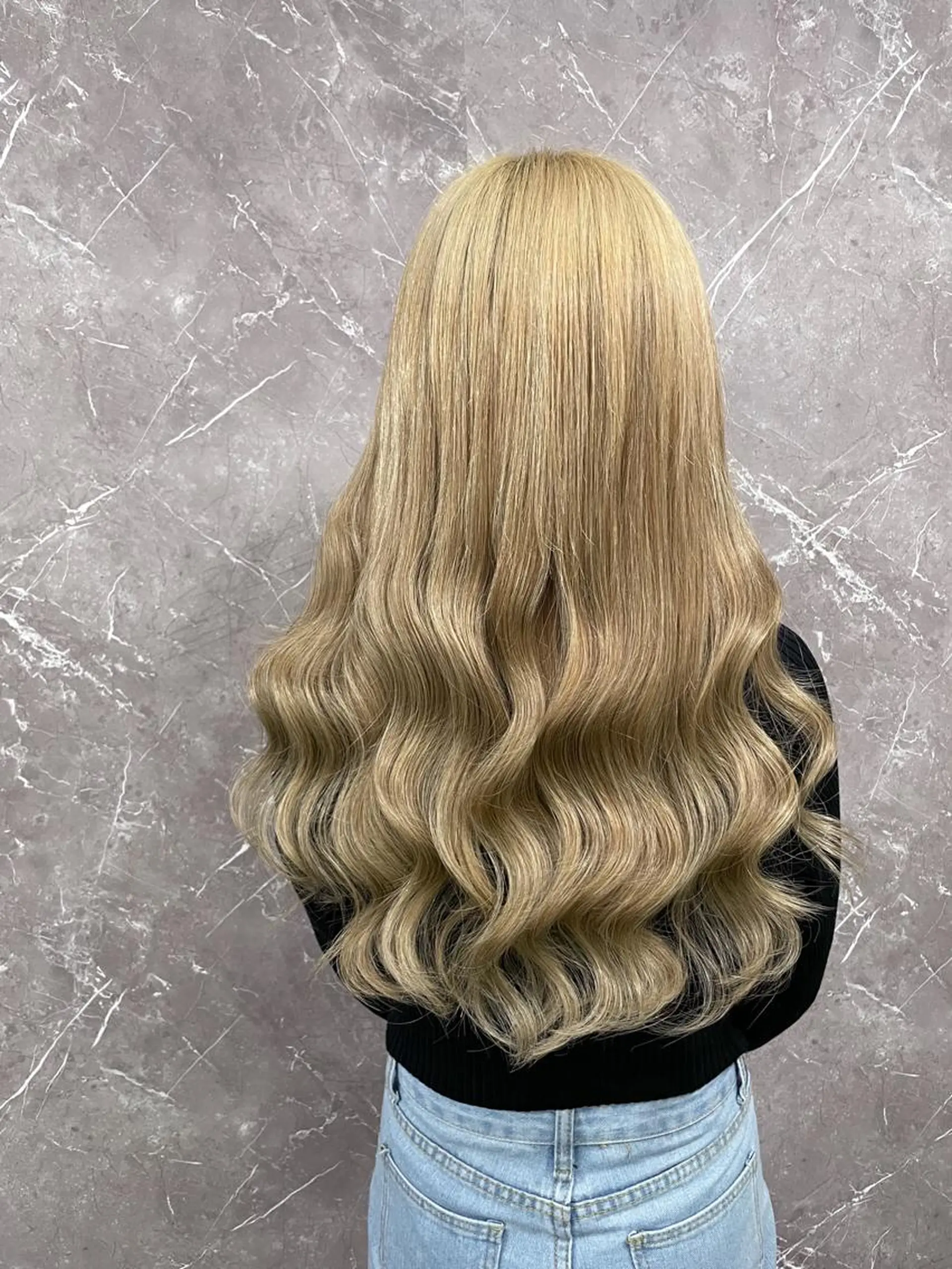 ロング カラー KOSEI シールエクステのヘアスタイル