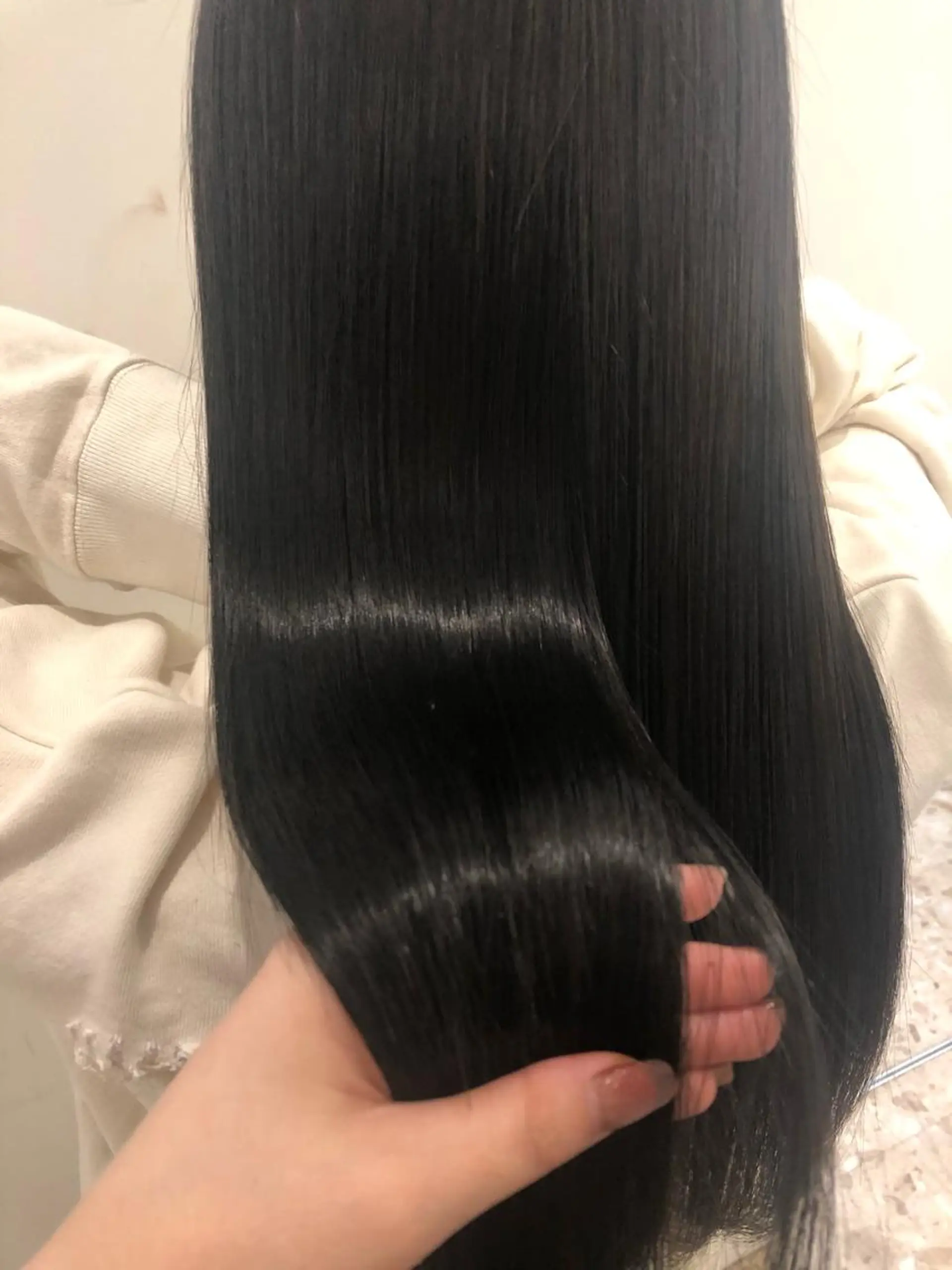 ロング 銀座／レイヤーカット 🤍内野すみれのヘアスタイル