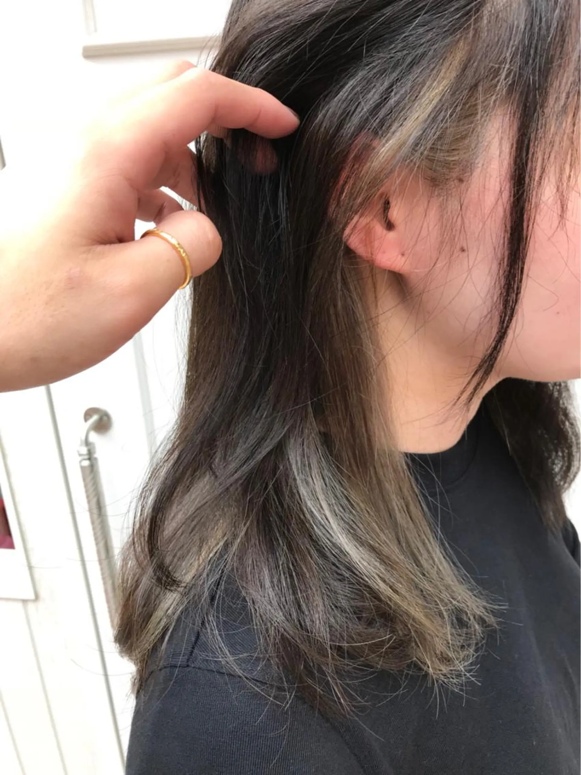 セミロング カラー シルバー ホワイトシルバー 🫟Blanco🫟 Color&Careのヘアスタイル