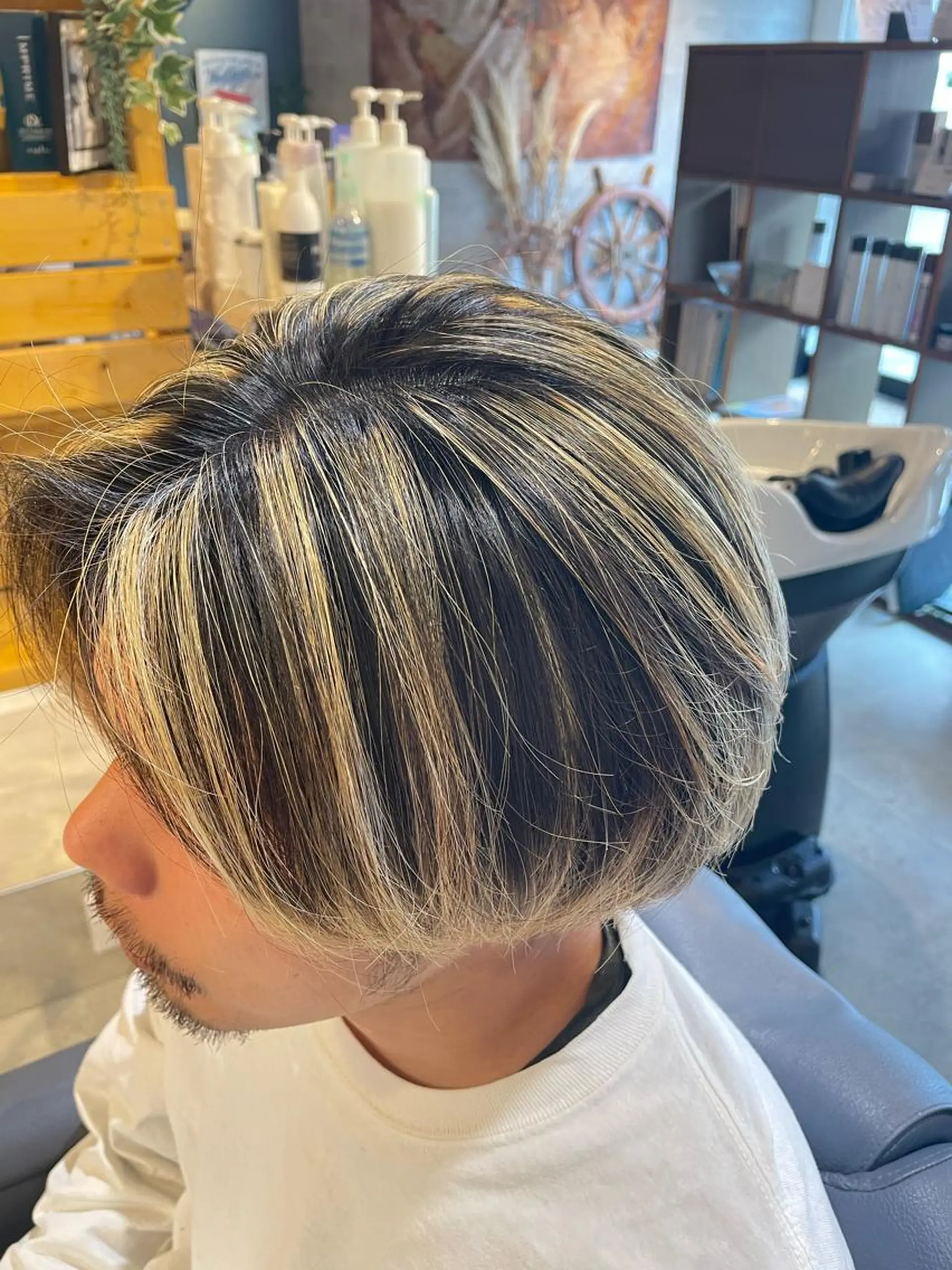 ショート カラー メンズ メンズブリーチ メンズハイライト メンズベリーショート ベリーショート ブリーチ カット ヘアカラー トリートメント NESTA hair ground所属・🌈NESTA minami🌈のヘアスタイル