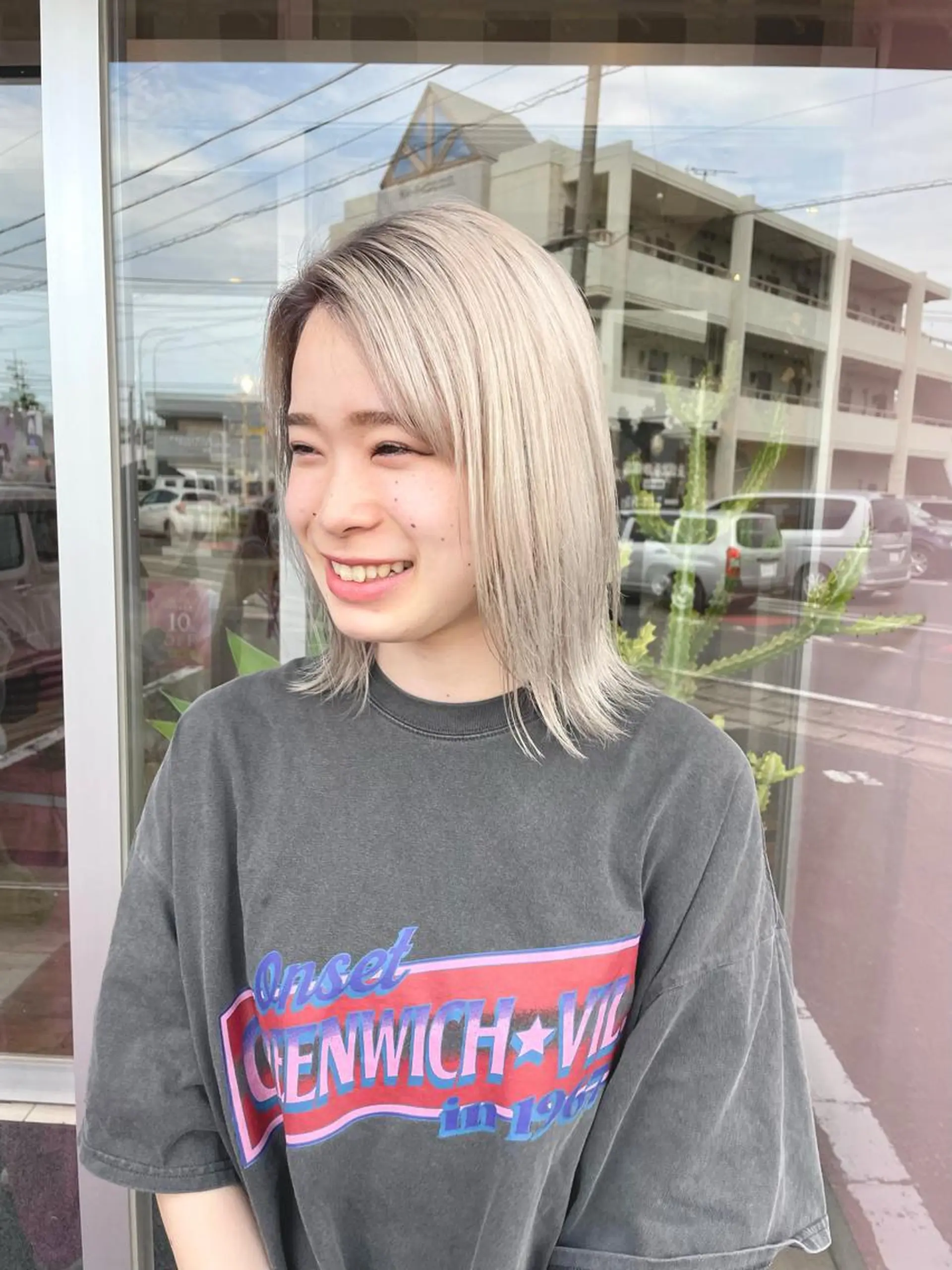 カラー ベージュ/透明感/ 桃子🎀のヘアスタイル