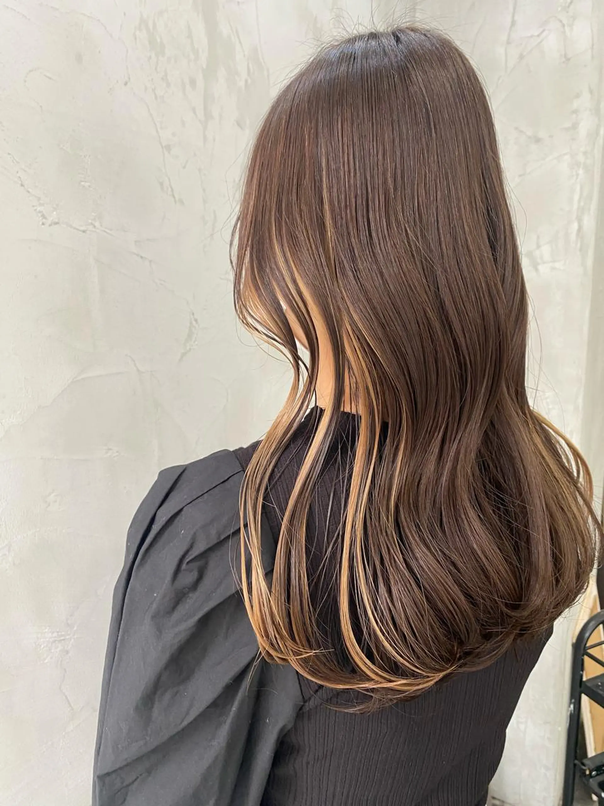 ロング カラー 佐伯 鼓乃美のヘアスタイル