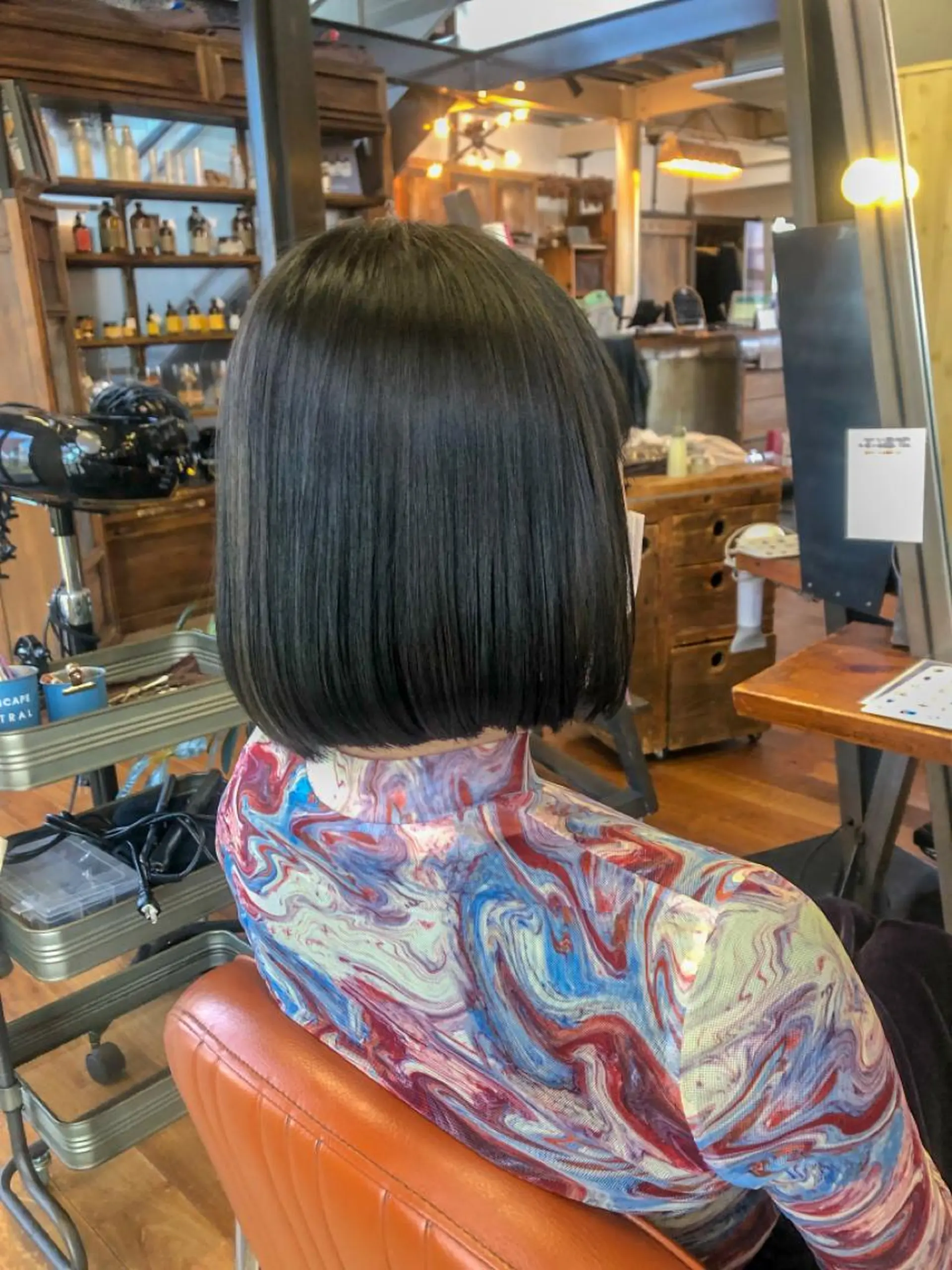 ミディアム カラー 透明感カラー ボブ カット 佐藤 美聡のヘアスタイル