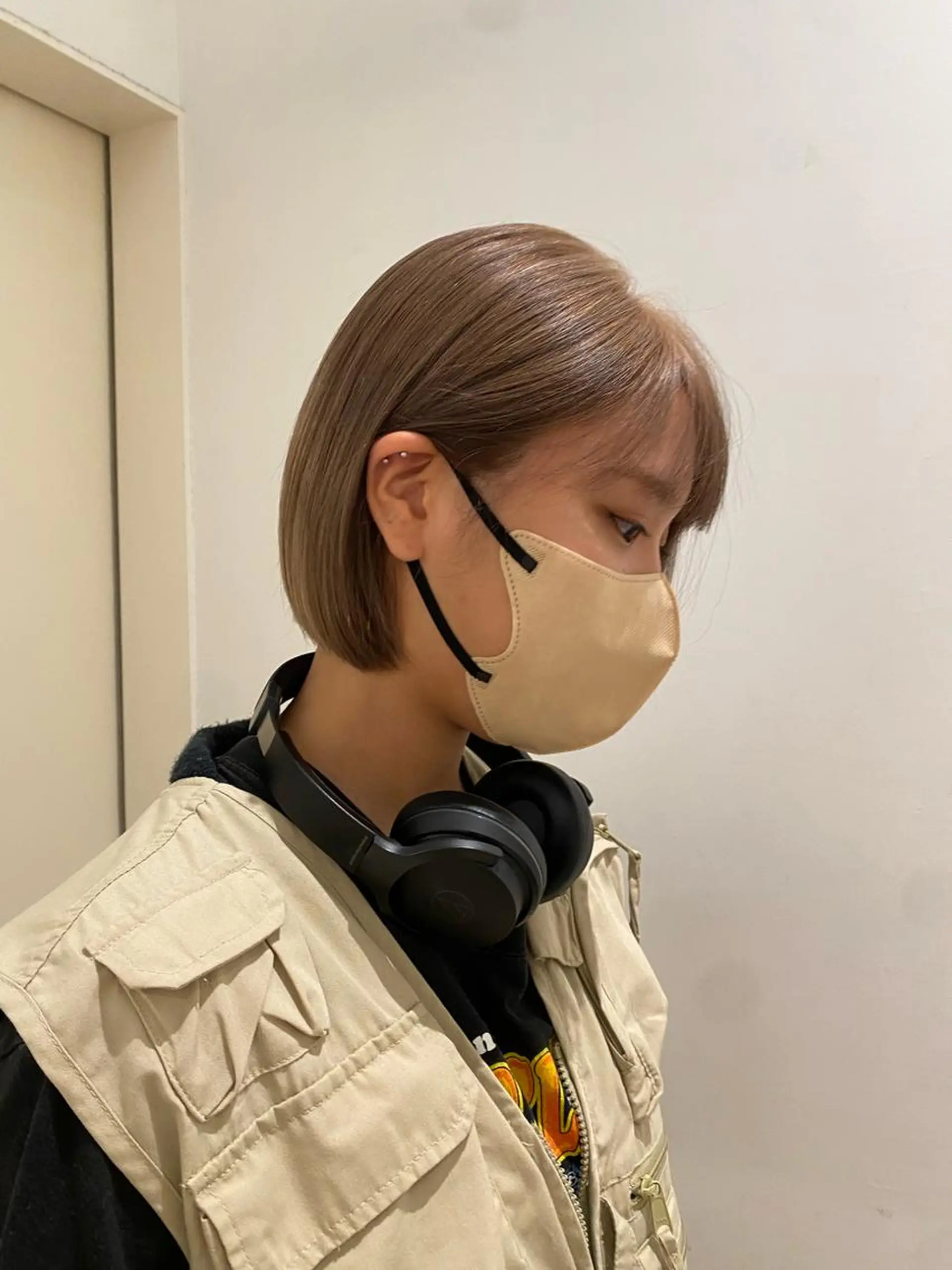 ショート カラー 切りっぱなしボブ ショートボブ ベージュカラー ハイトーンカラー ボブ 🌿レイヤー/ブリー チ/🌿‬JINのヘアスタイル