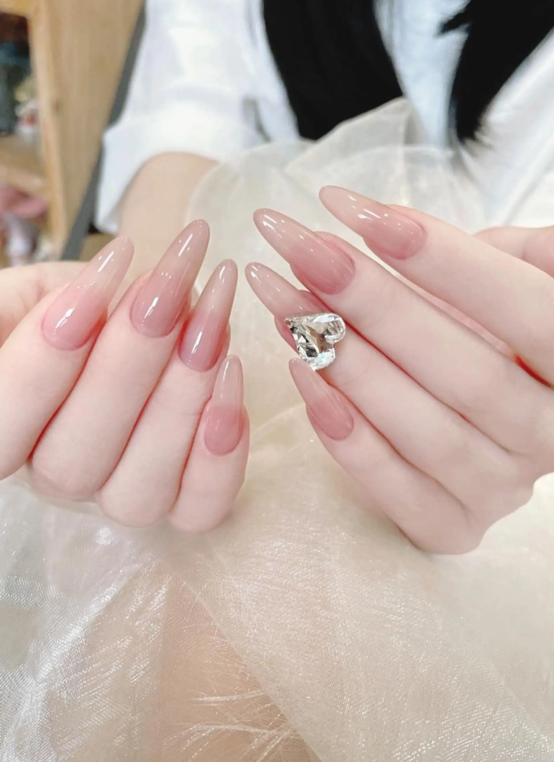 ネイル ワンカラーネイル ネイルチップ ハンドネイル AB マツエクネイルサロンのネイルデザイン