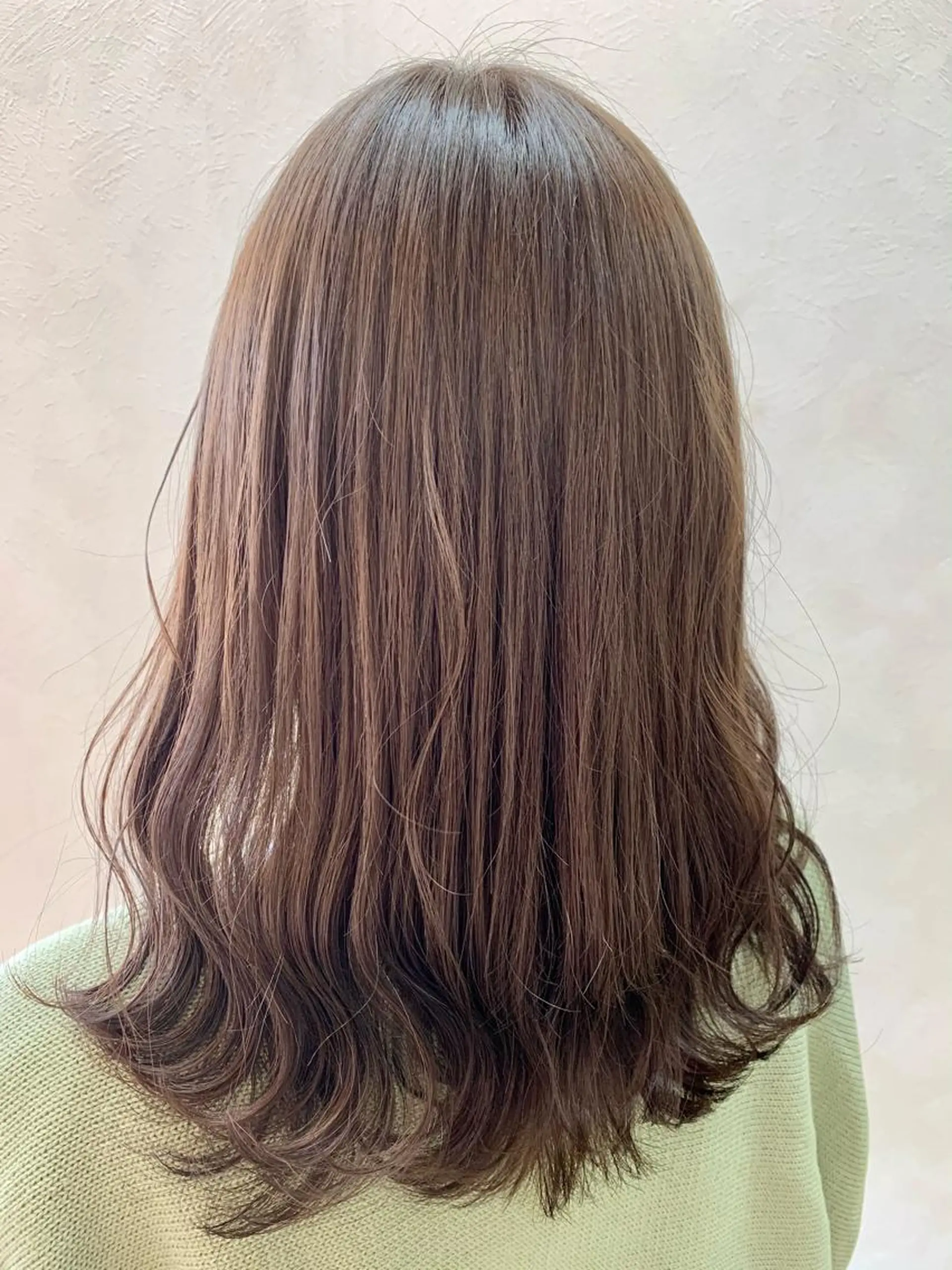 セミロング カラー 縮毛矯正 トリートメント 加藤 遥花のヘアスタイル