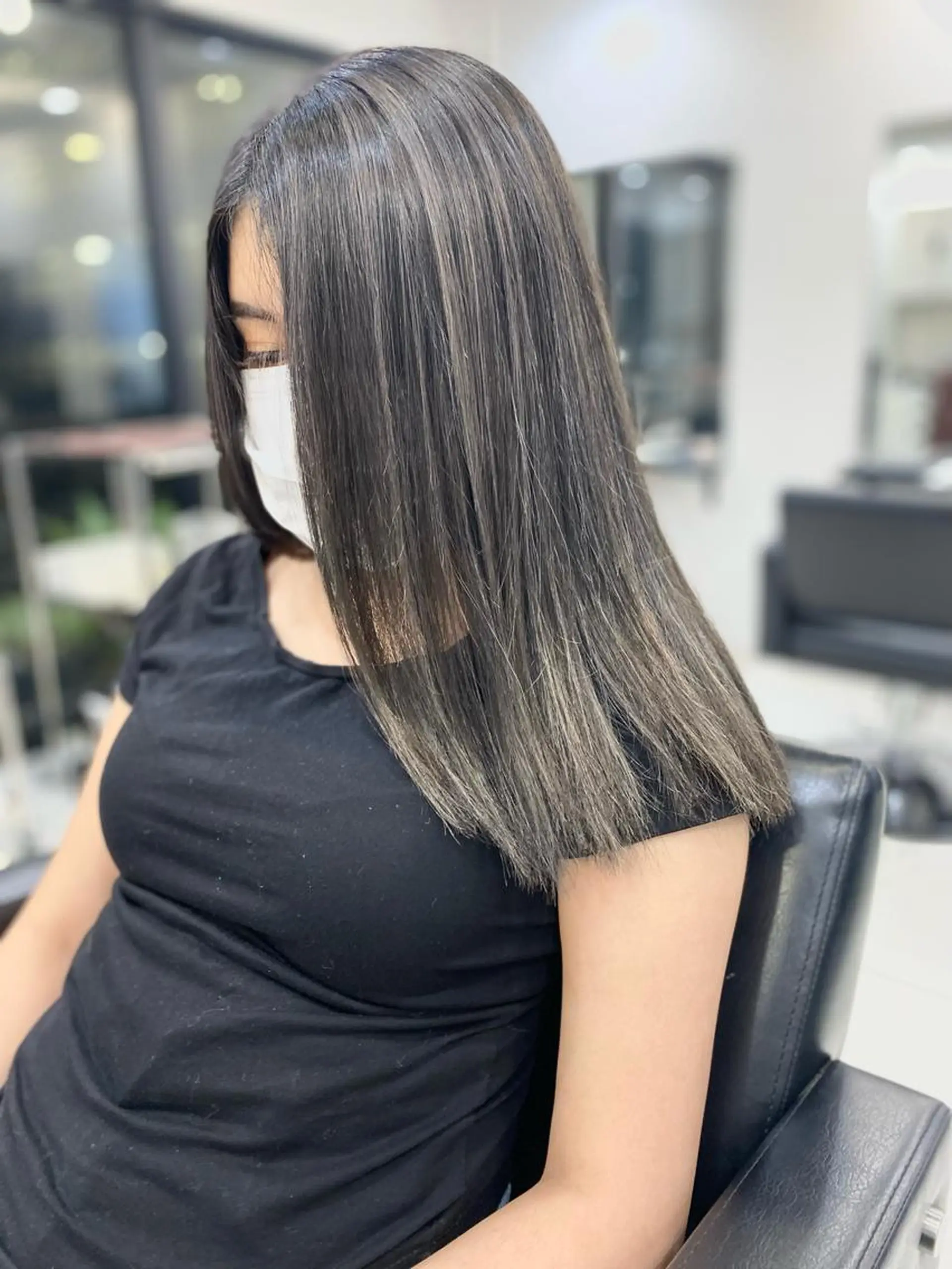 ロング カラー ブリーチ ハイライトカラー シルバー ホワイトシルバー ハイライト ヘアカラー トリートメント opus 店長大和 レイヤー/赤み消しのヘアスタイル