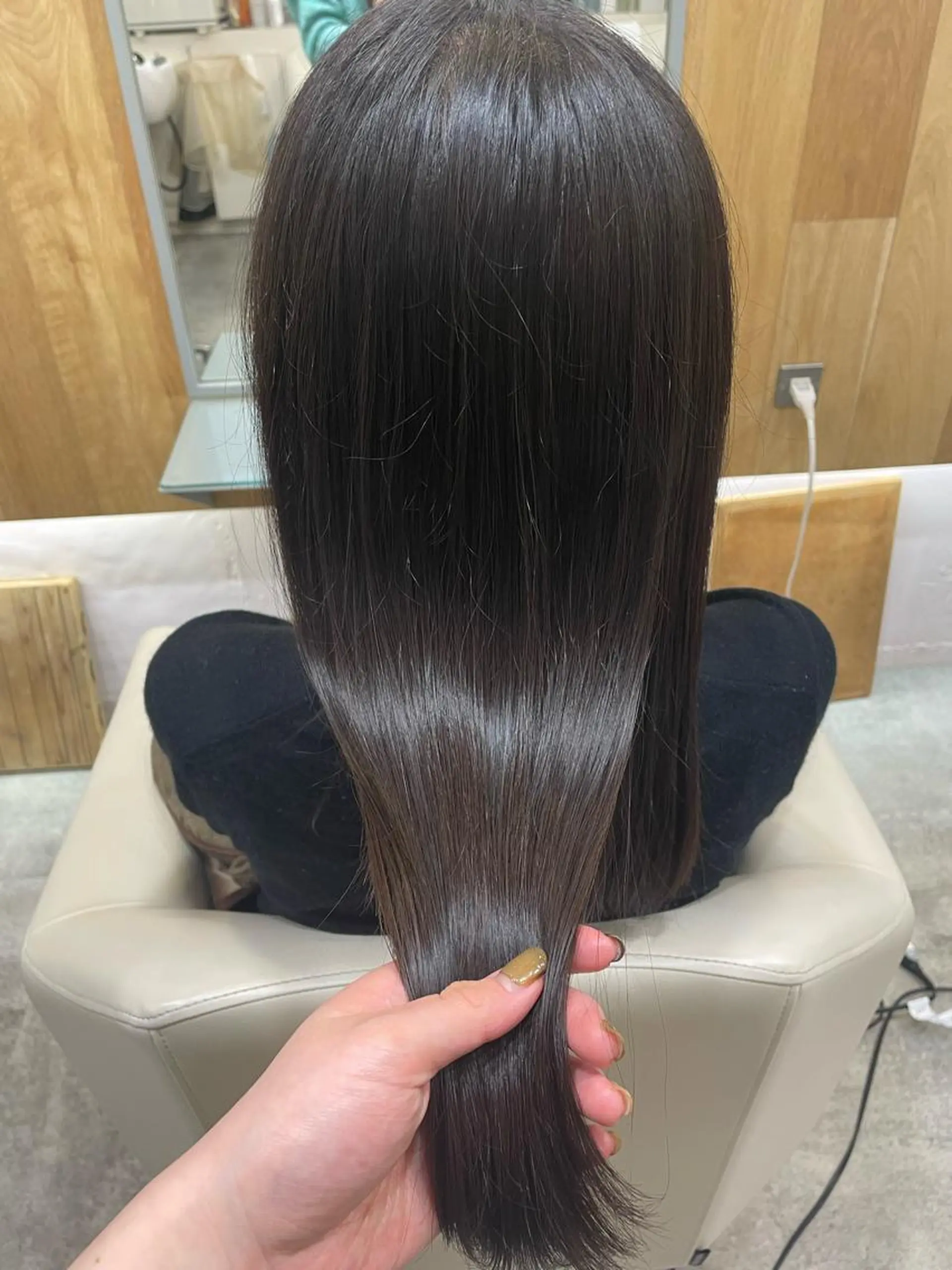 セミロング 杉崎 朝佳のヘアスタイル