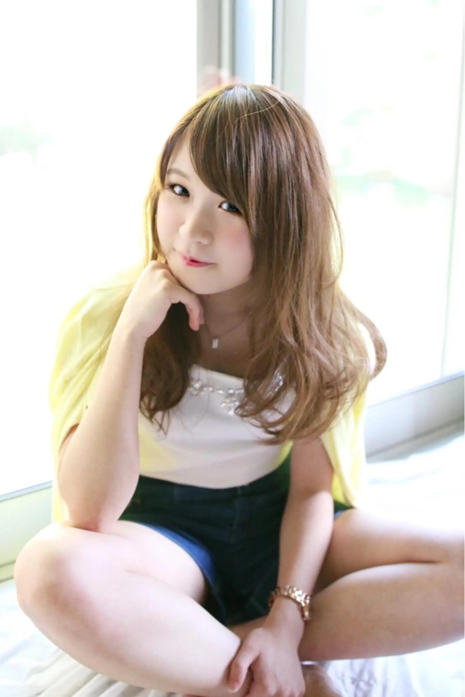 セミロング カラー ベージュカラー 顔周りカット Hair  Design Lima所属・中村 海のヘアスタイル